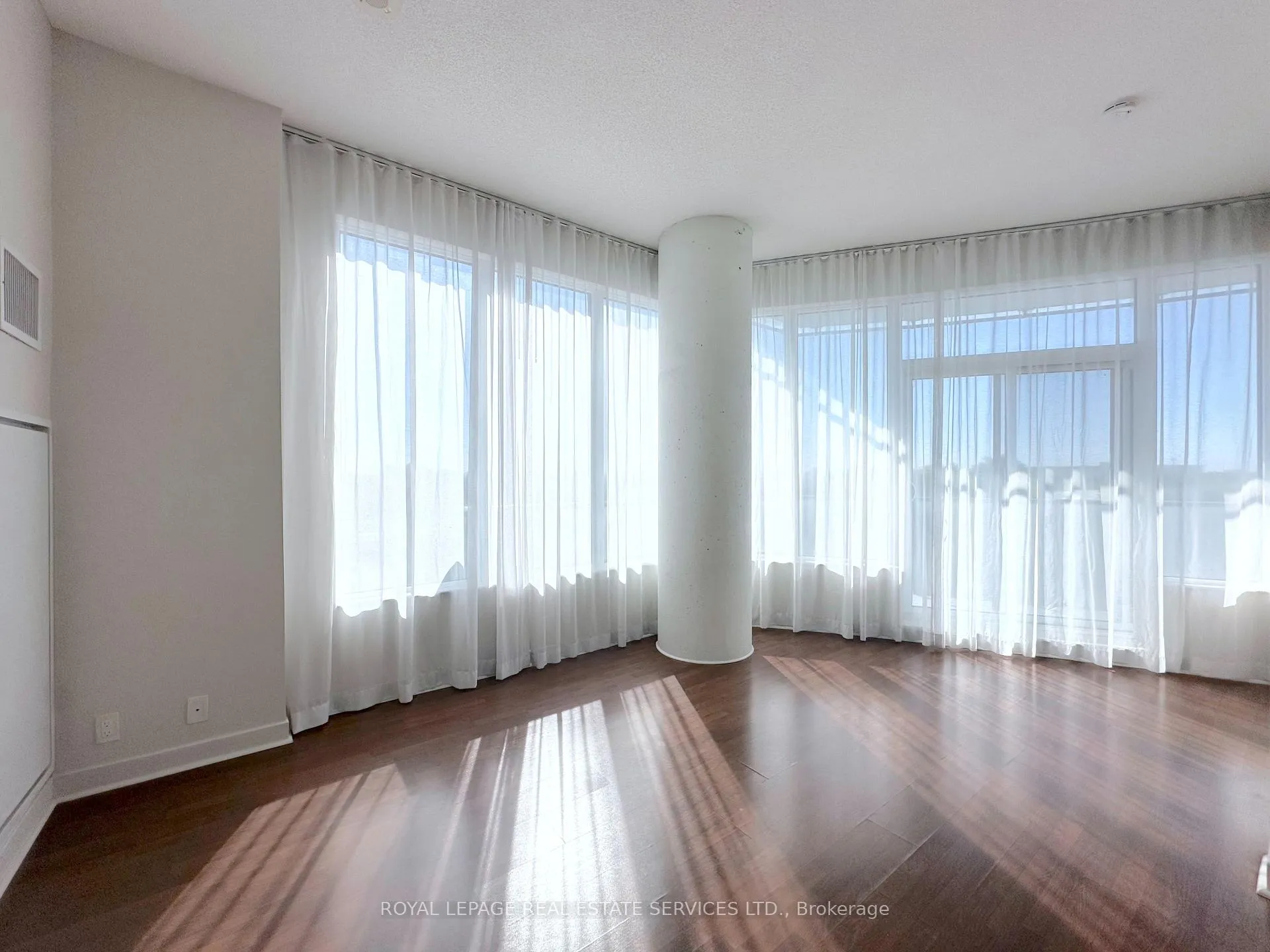 Photo 7 of Unit 404, 188 Clark Boulevard, Brampton, Queen Street Corridor — HOMEH