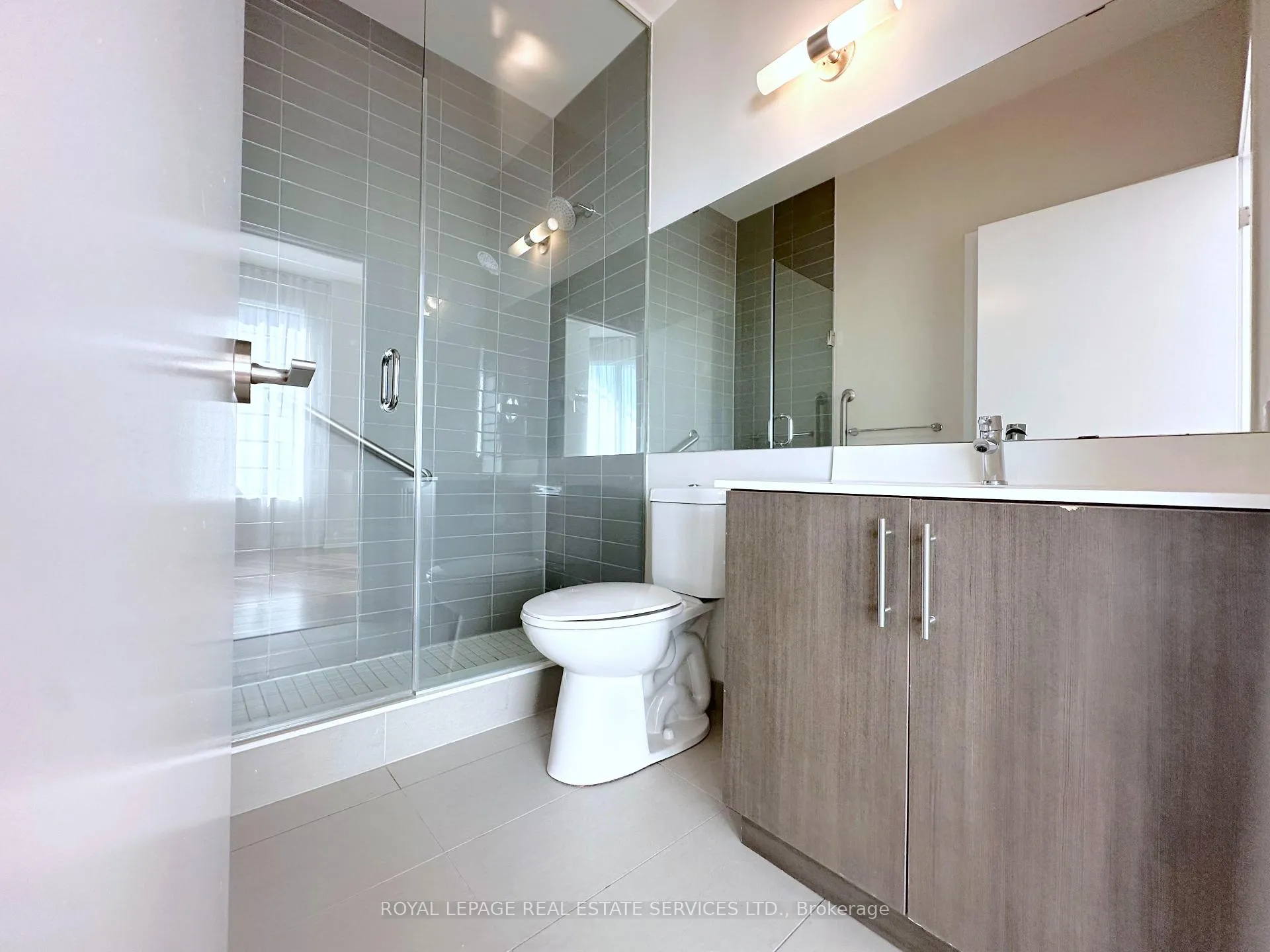 Photo 8 of Unit 404, 188 Clark Boulevard, Brampton, Queen Street Corridor — HOMEH