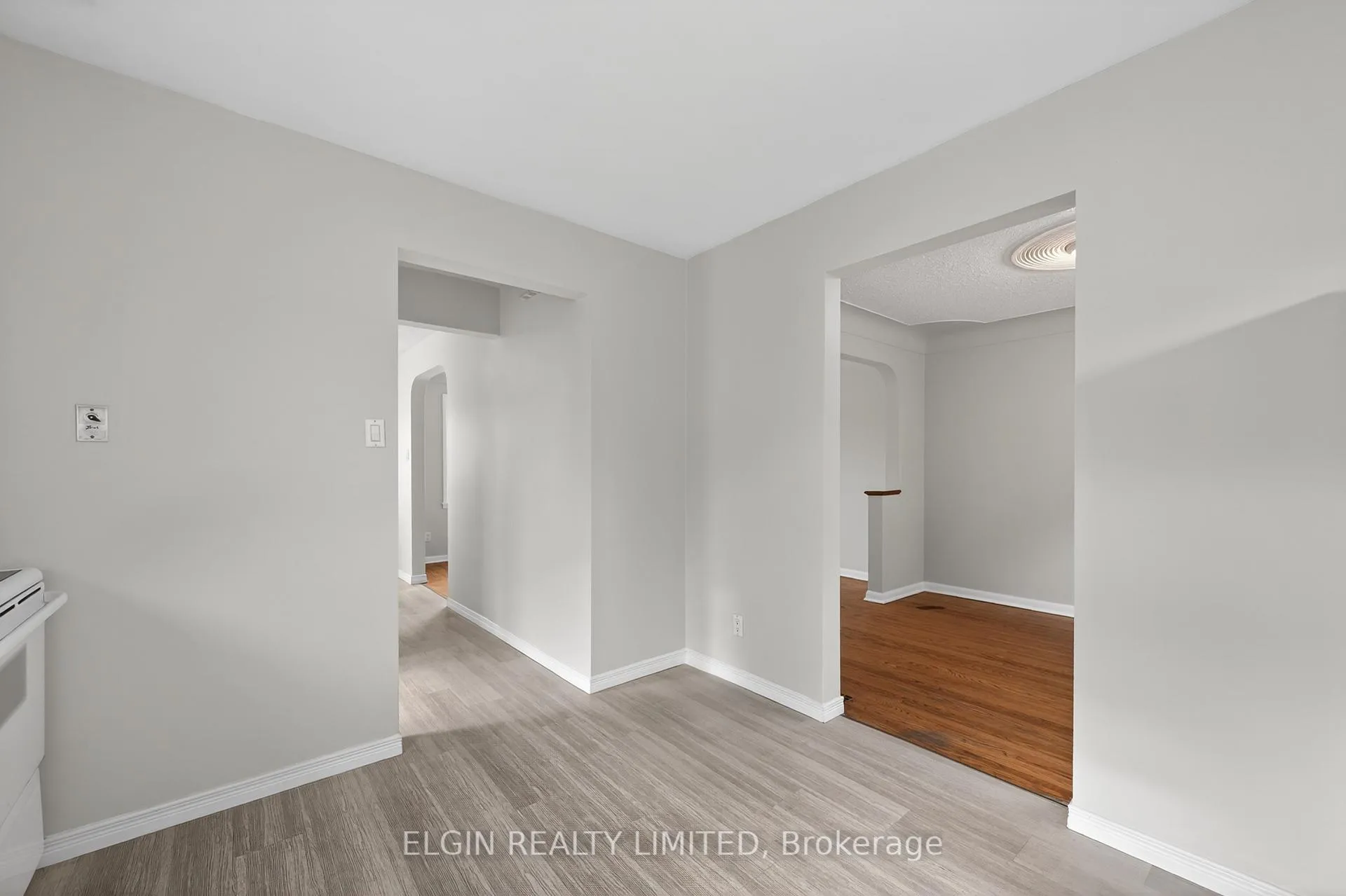 Photo 8 of 250 Forest Avenue, St. Thomas — HOMEH
