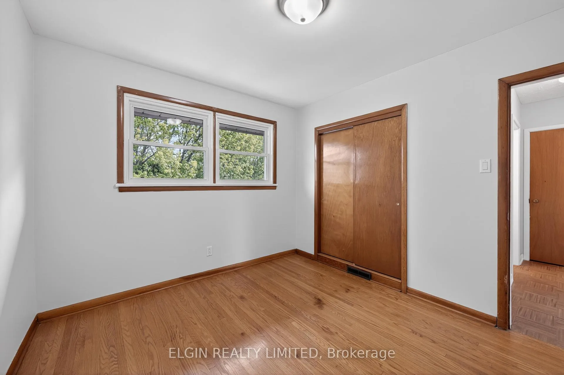Photo 16 of 250 Forest Avenue, St. Thomas — HOMEH