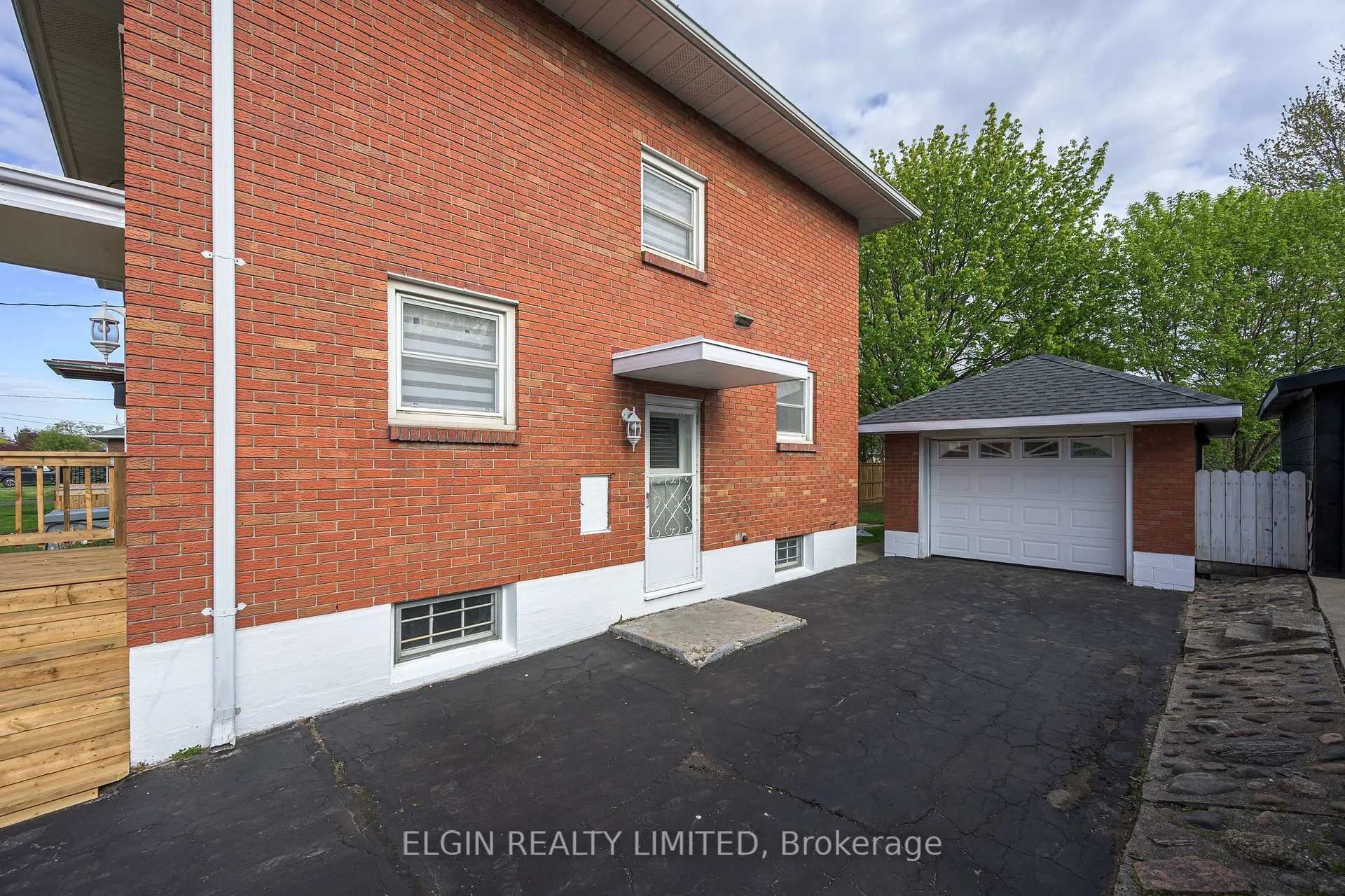 Photo 28 of 250 Forest Avenue, St. Thomas — HOMEH