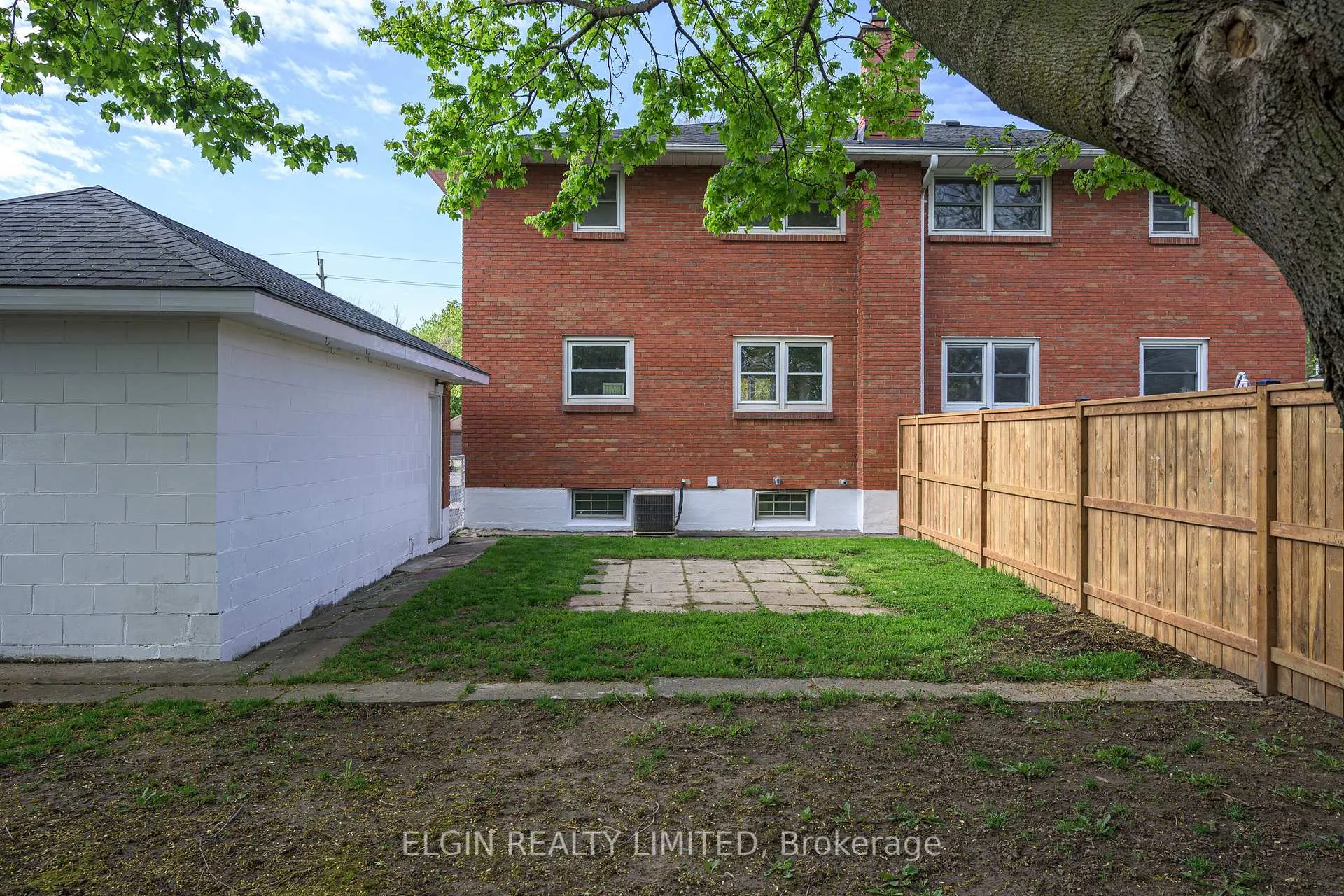 Photo 32 of 250 Forest Avenue, St. Thomas — HOMEH