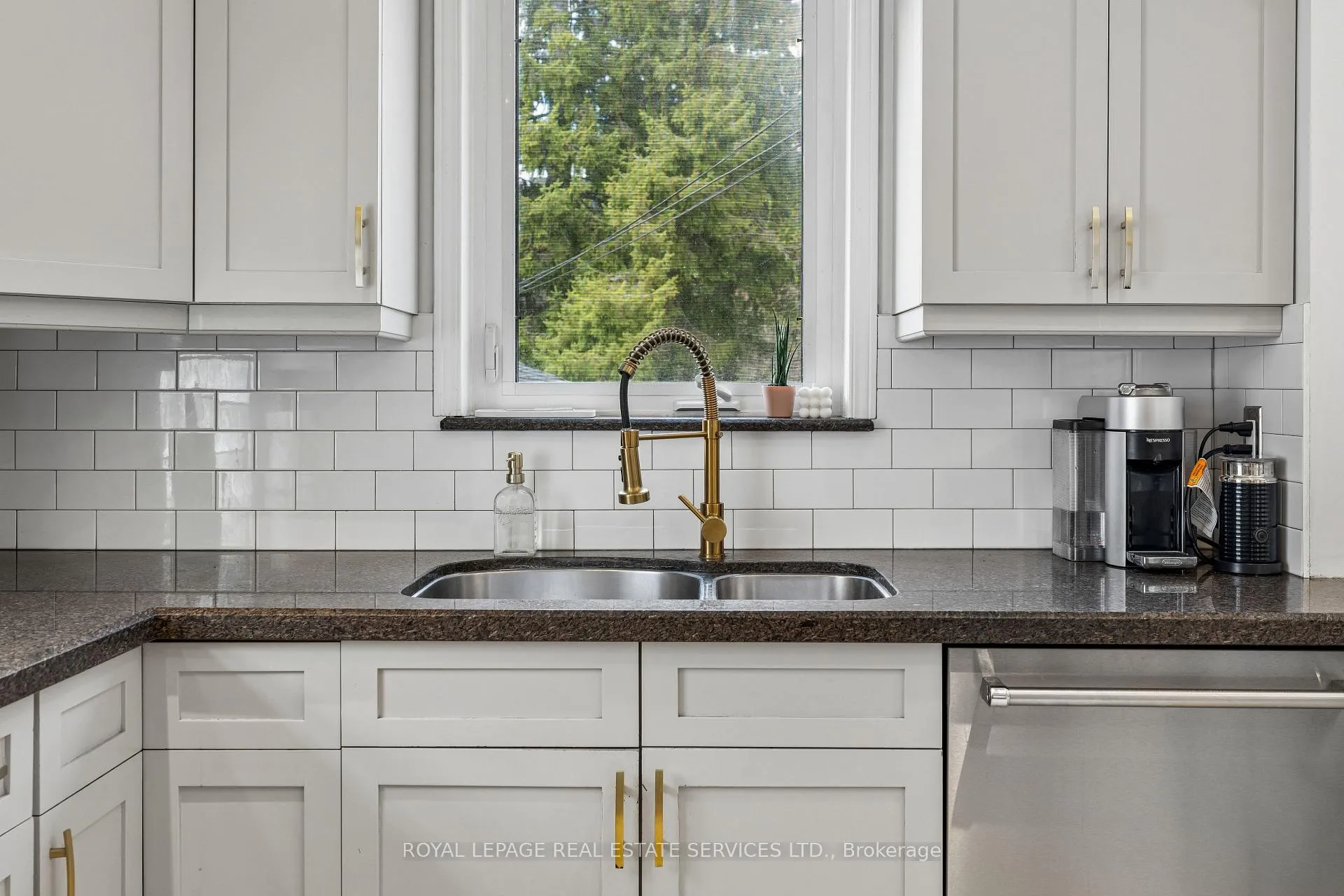 Photo 12 of 196 Berry Road, Etobicoke, Stonegate-Queensway — HOMEH