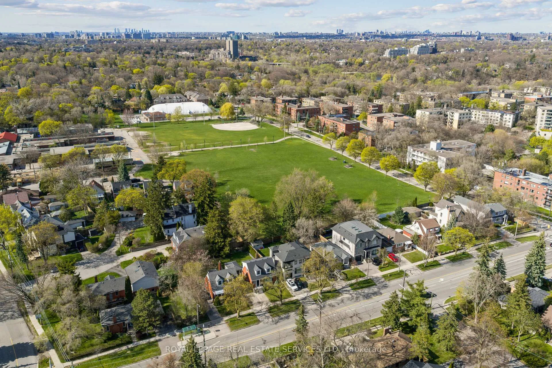 Photo 21 of 196 Berry Road, Etobicoke, Stonegate-Queensway — HOMEH