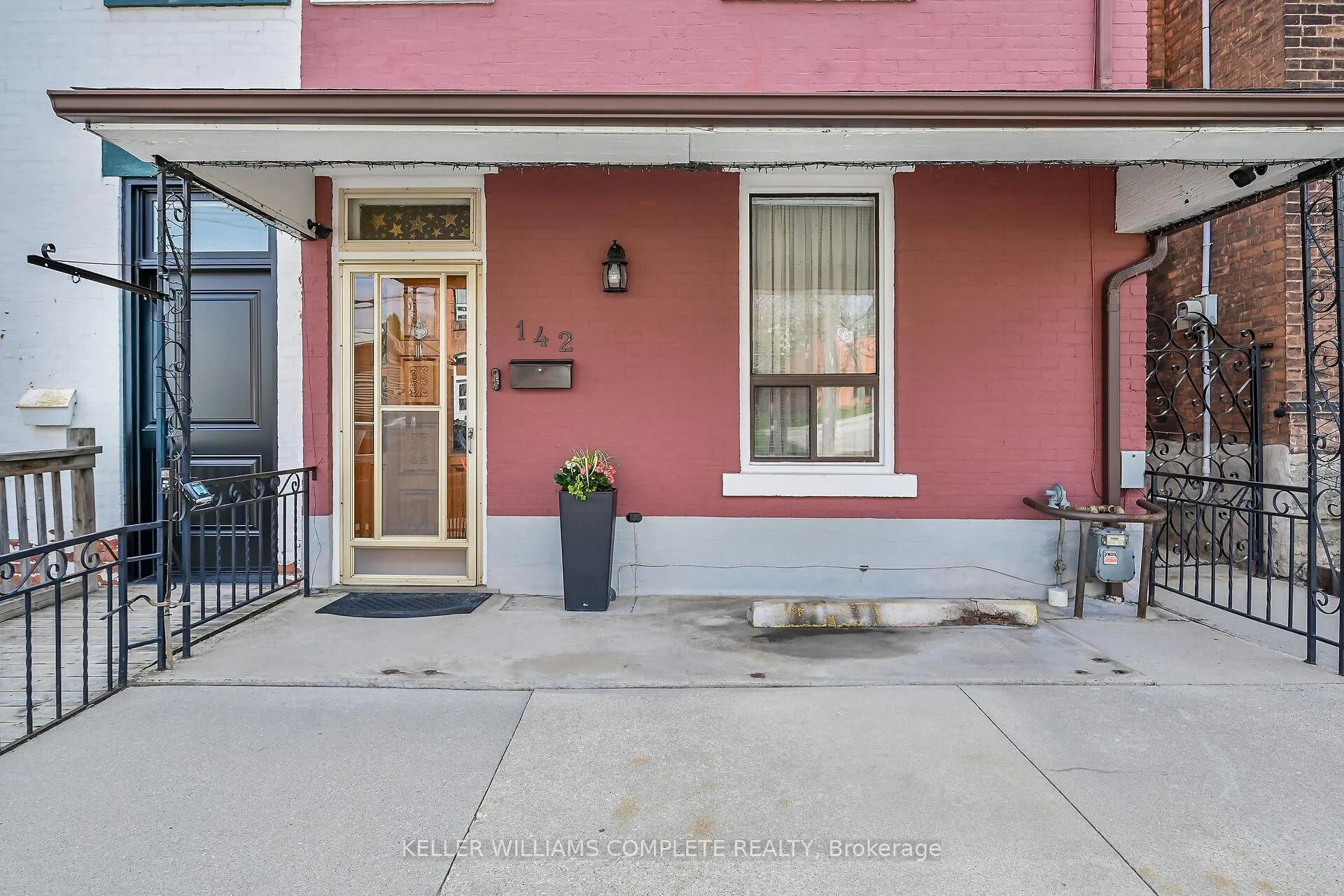 Photo 1 of 142 Ray Street N, Hamilton, Strathcona — HOMEH