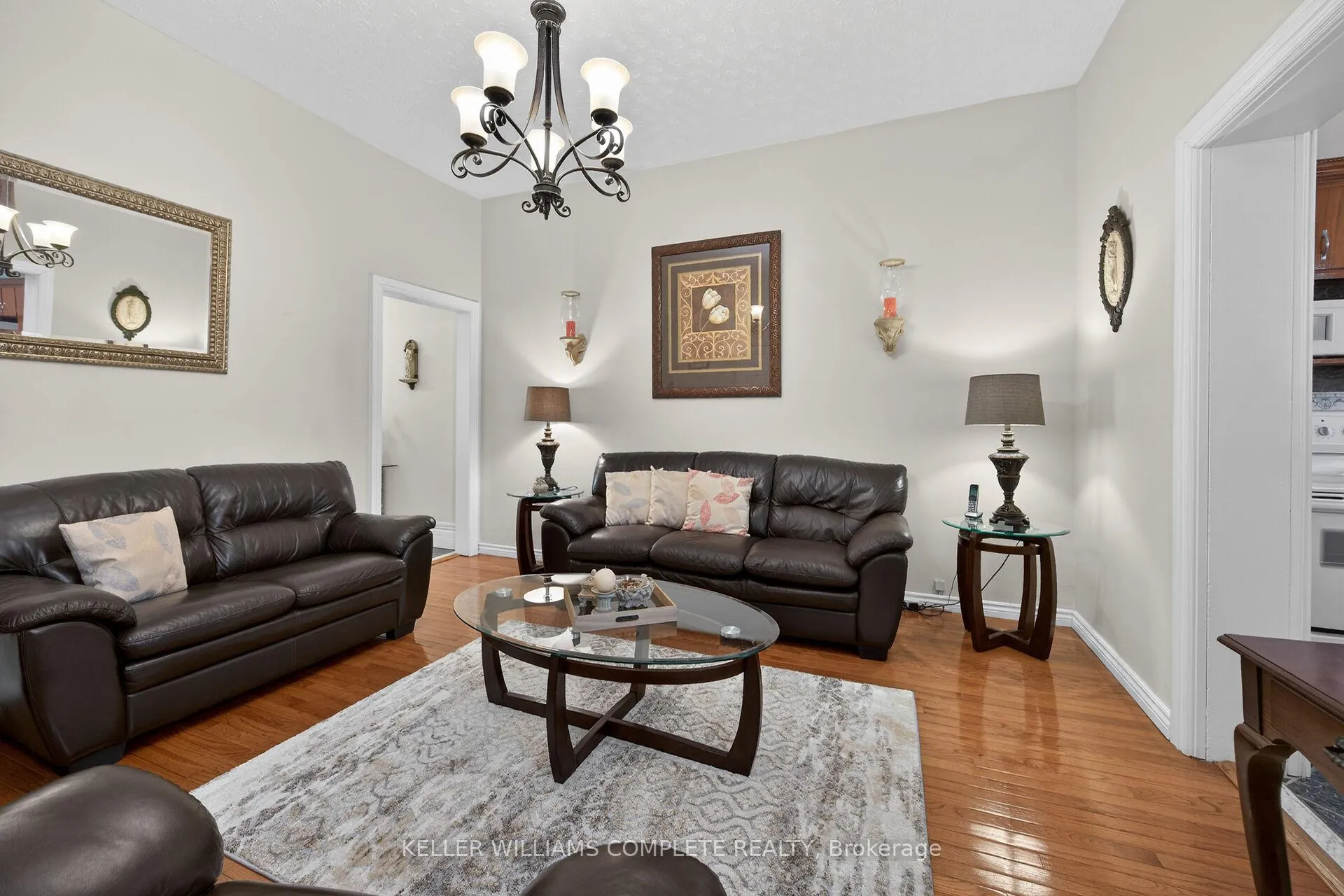 Photo 7 of 142 Ray Street N, Hamilton, Strathcona — HOMEH