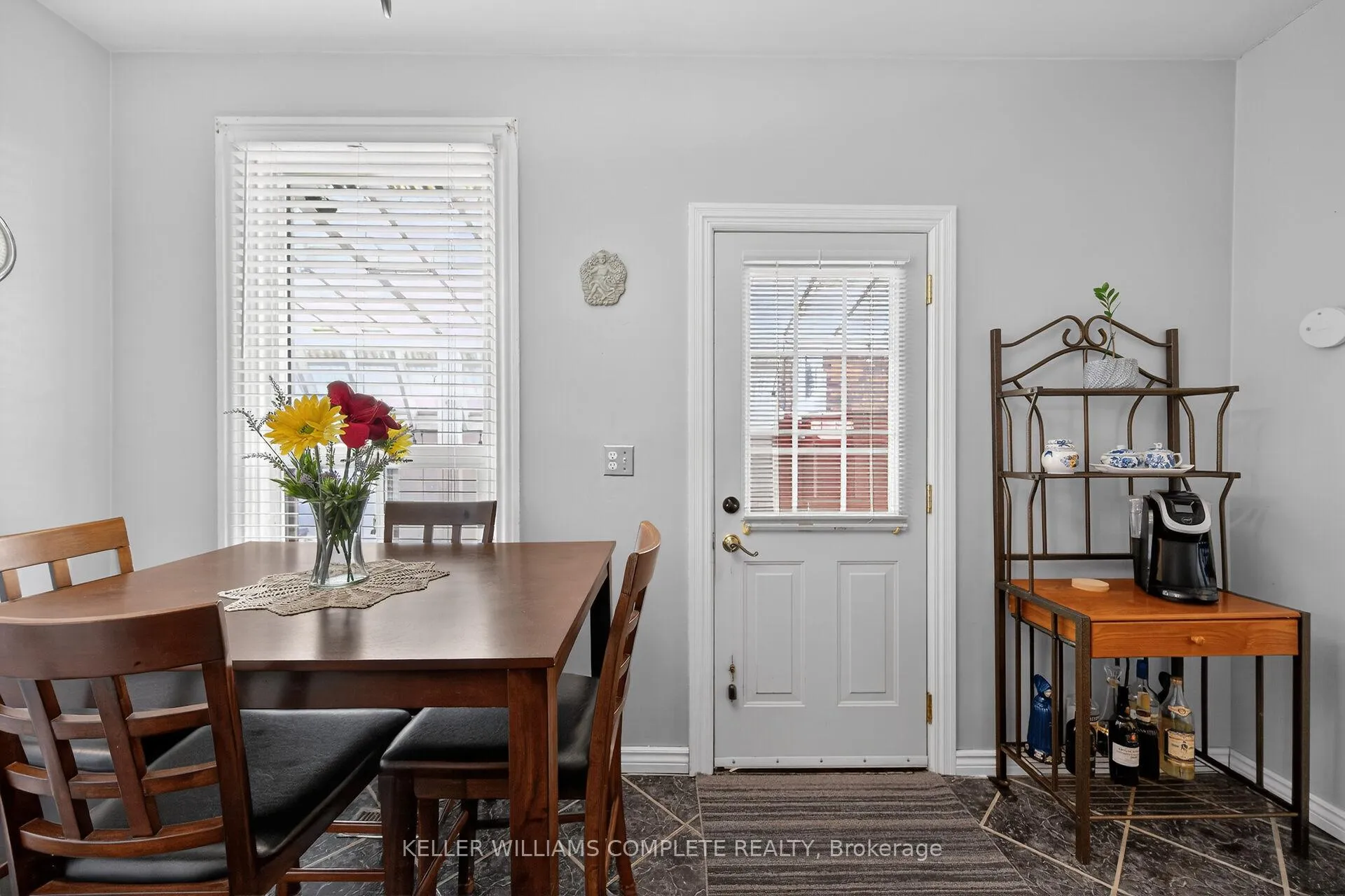 Photo 13 of 142 Ray Street N, Hamilton, Strathcona — HOMEH