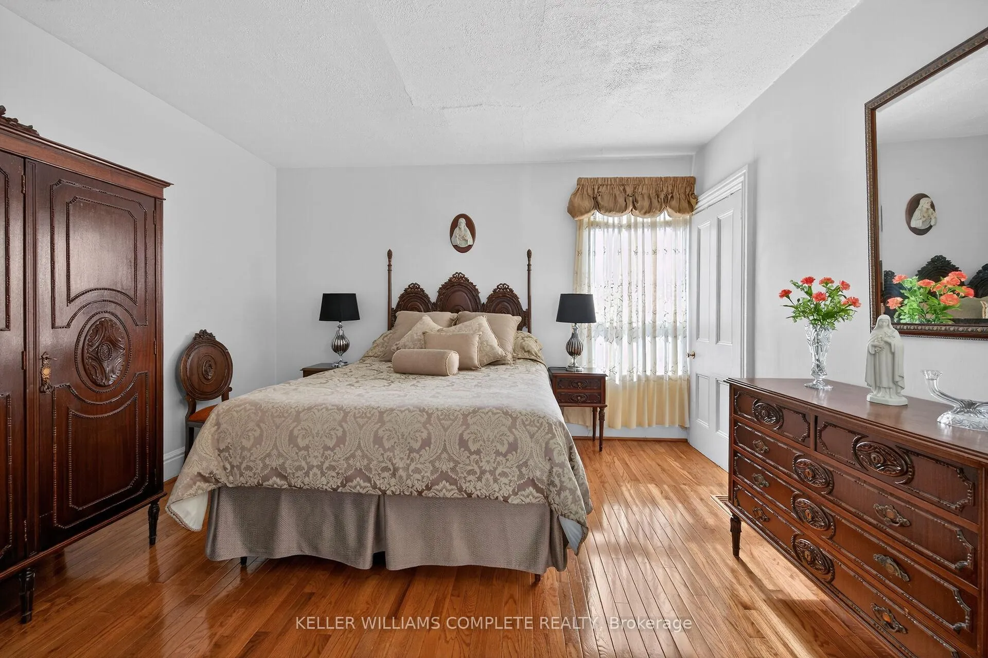 Photo 18 of 142 Ray Street N, Hamilton, Strathcona — HOMEH