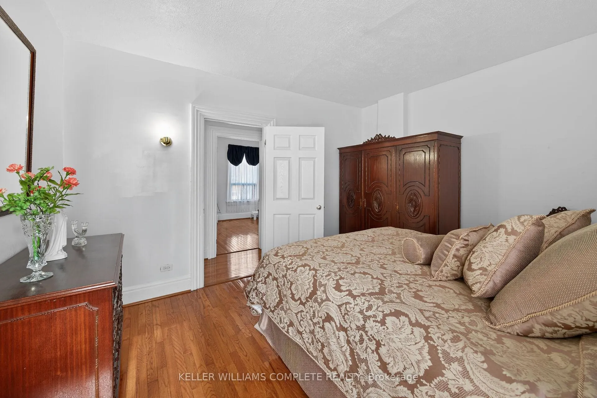 Photo 20 of 142 Ray Street N, Hamilton, Strathcona — HOMEH