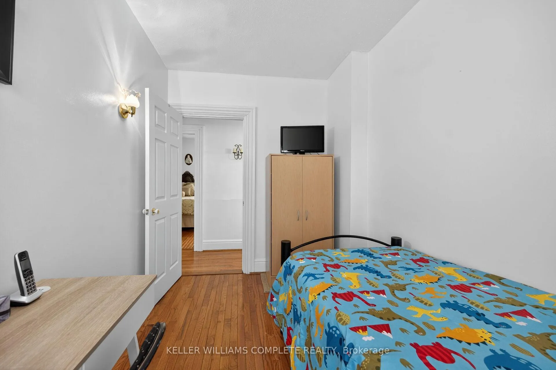 Photo 22 of 142 Ray Street N, Hamilton, Strathcona — HOMEH