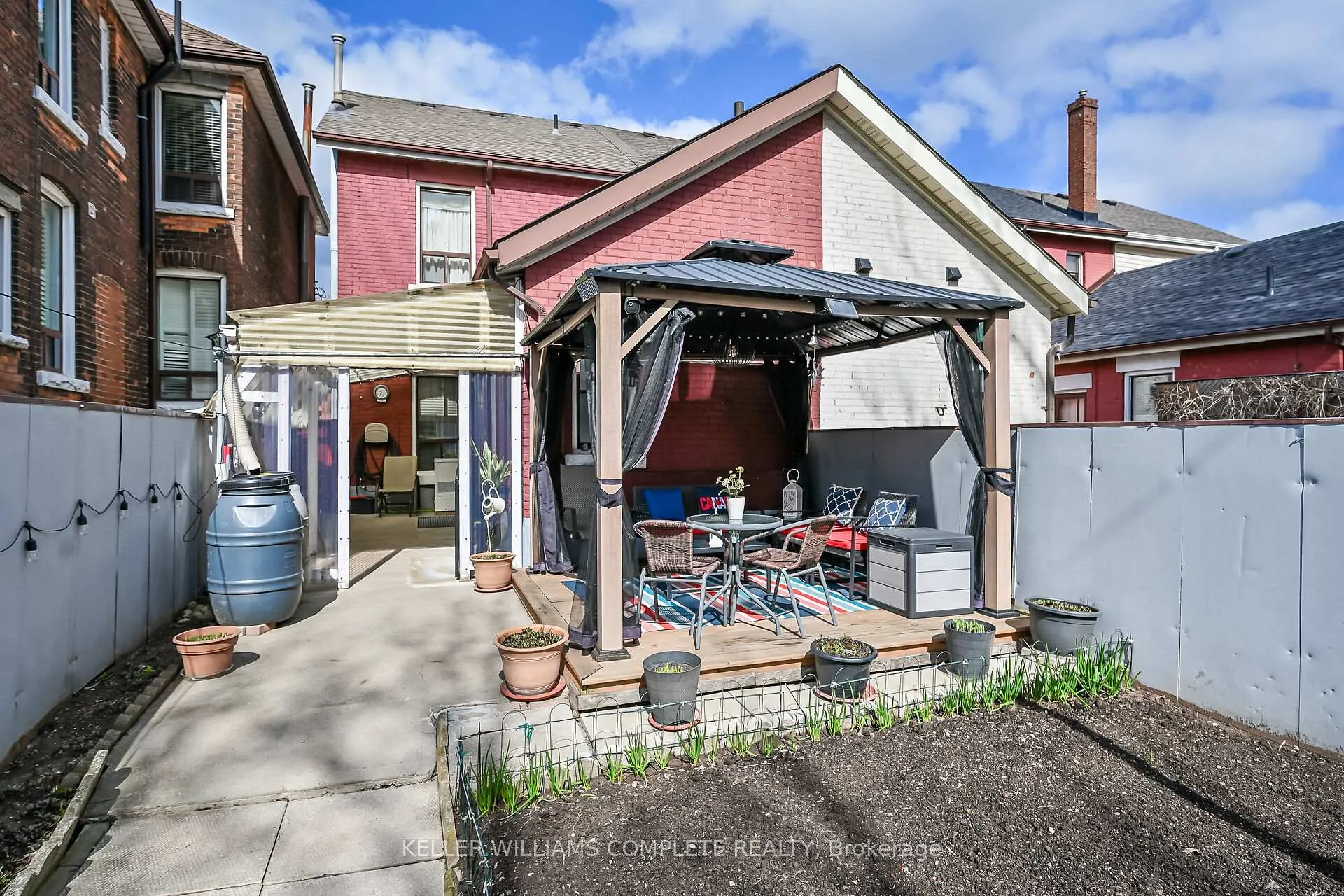 Photo 41 of 142 Ray Street N, Hamilton, Strathcona — HOMEH