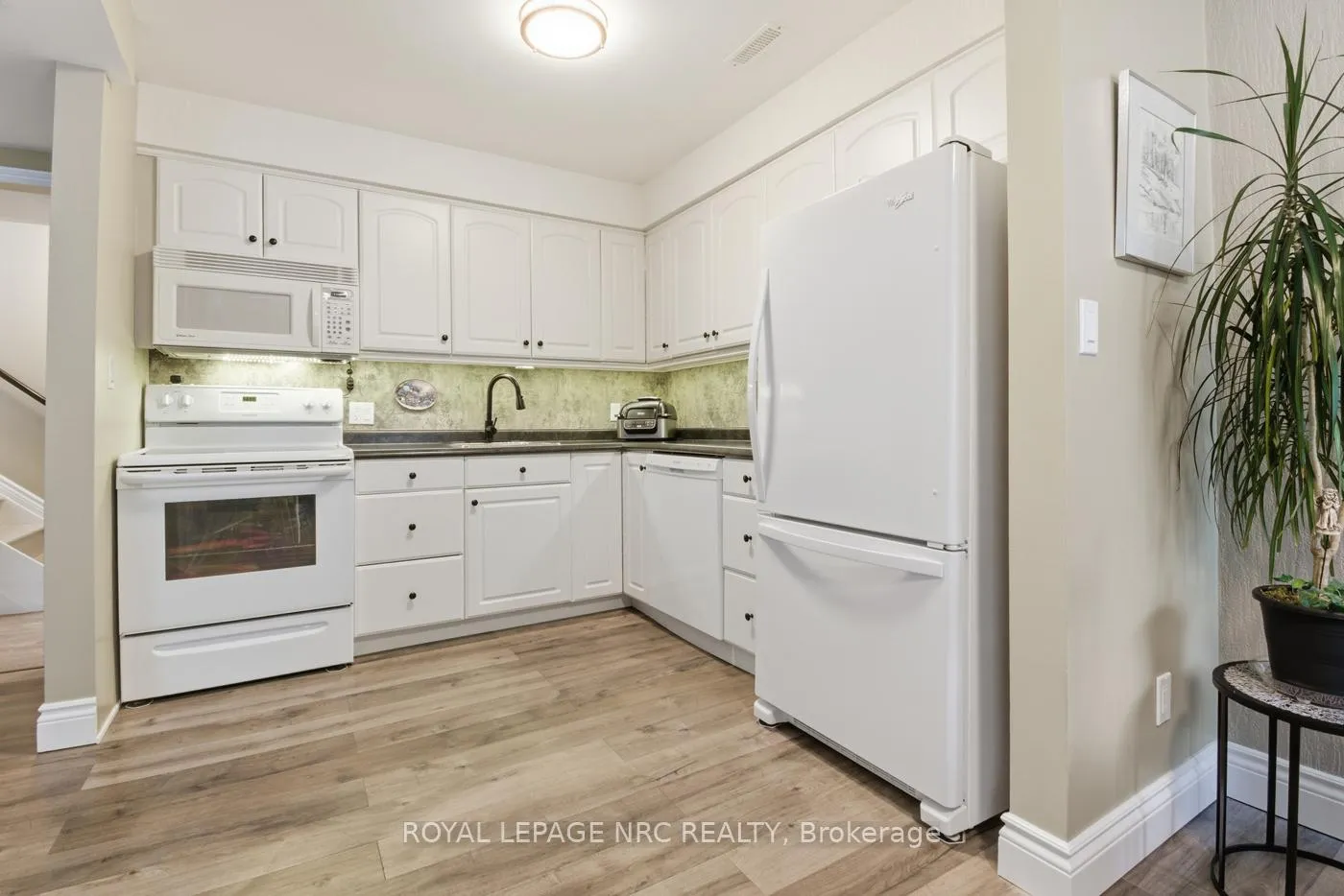 Photo 12 of Unit 61, 151 Parnell Road, St. Catharines, Vine/Linwell — HOMEH