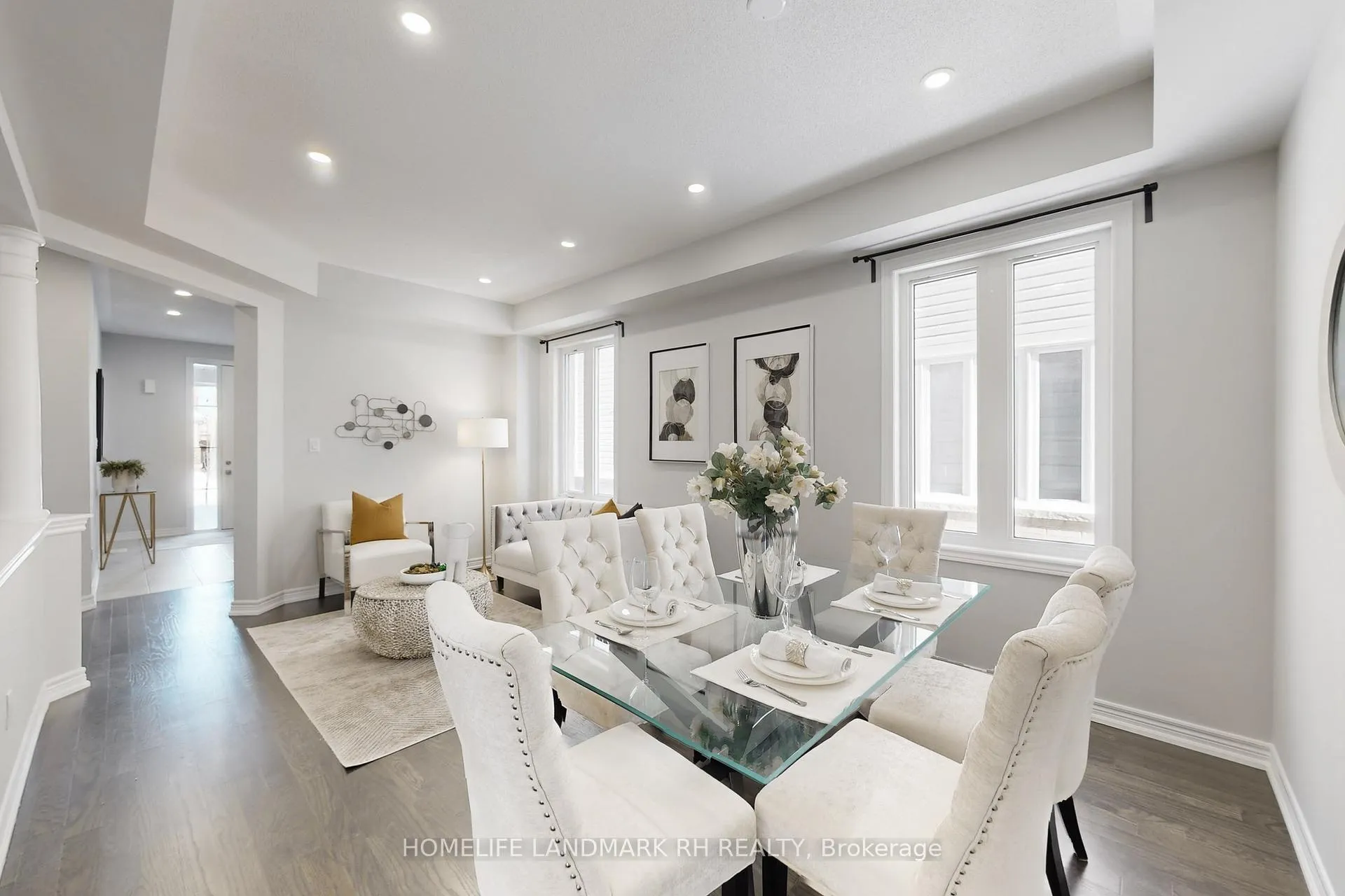 Photo 2 of 207 Ronald Hooper Avenue, Clarington, Bowmanville — HOMEH
