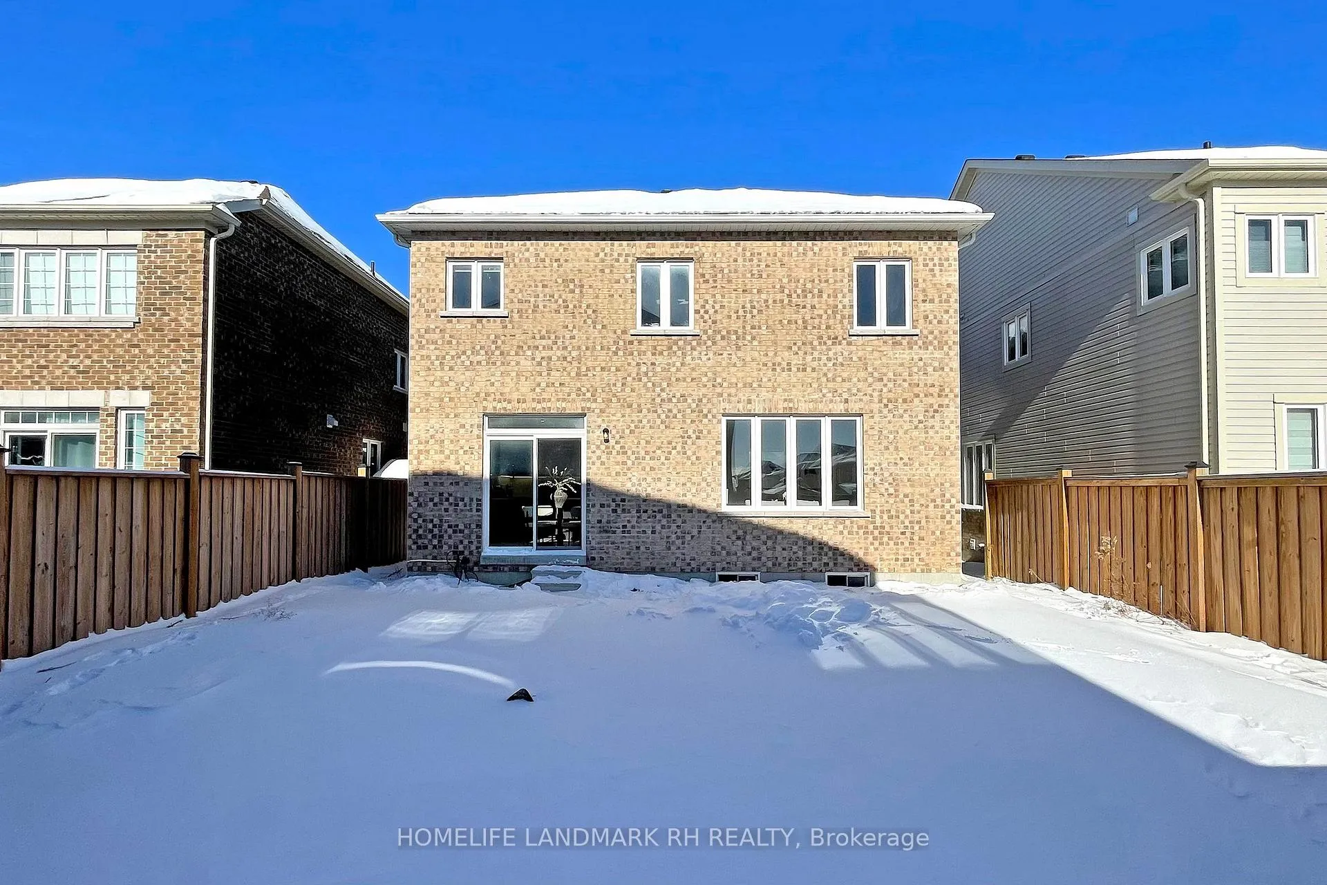 Photo 15 of 207 Ronald Hooper Avenue, Clarington, Bowmanville — HOMEH