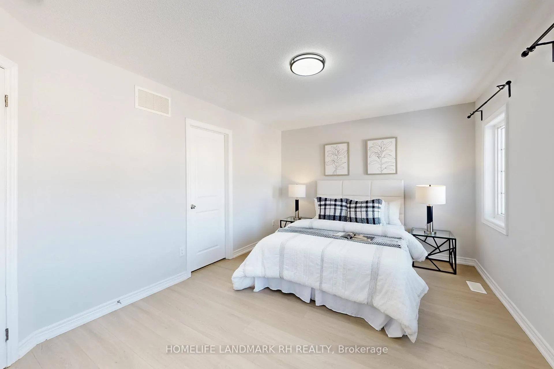Photo 30 of 207 Ronald Hooper Avenue, Clarington, Bowmanville — HOMEH