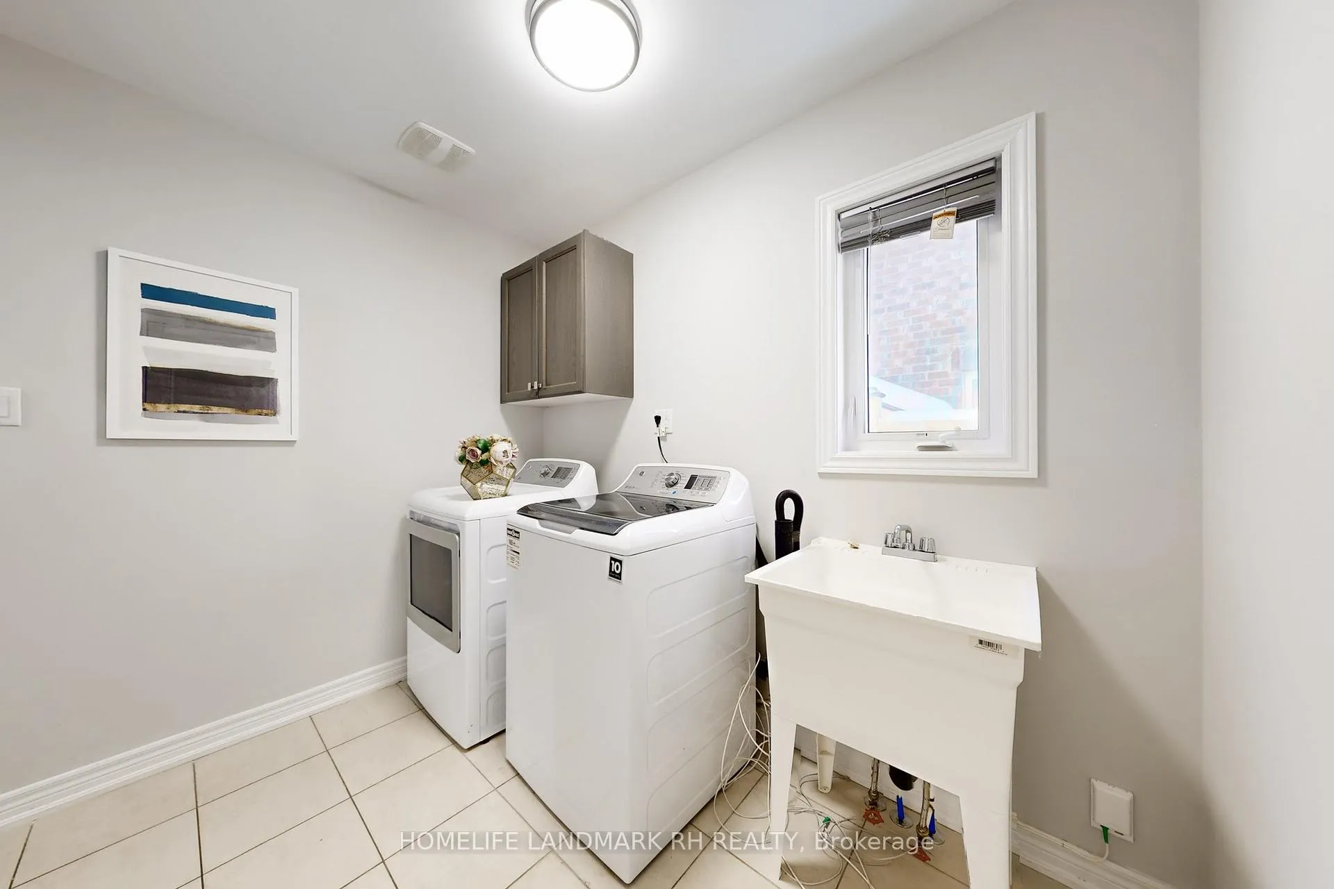 Photo 35 of 207 Ronald Hooper Avenue, Clarington, Bowmanville — HOMEH