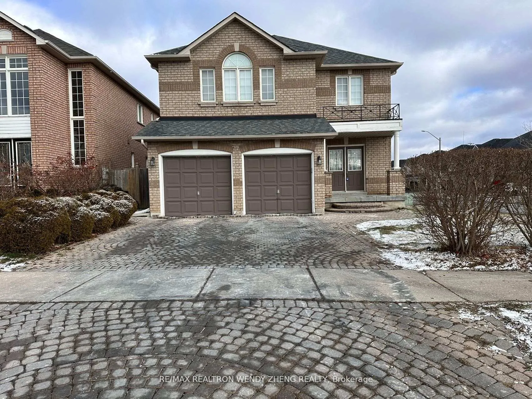 Front of Unit Bsmt, 77 Eastvale Drive