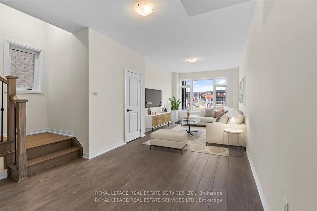 Photo 8 of 27 Cherry Hill Lane, Barrie, Painswick South — HOMEH