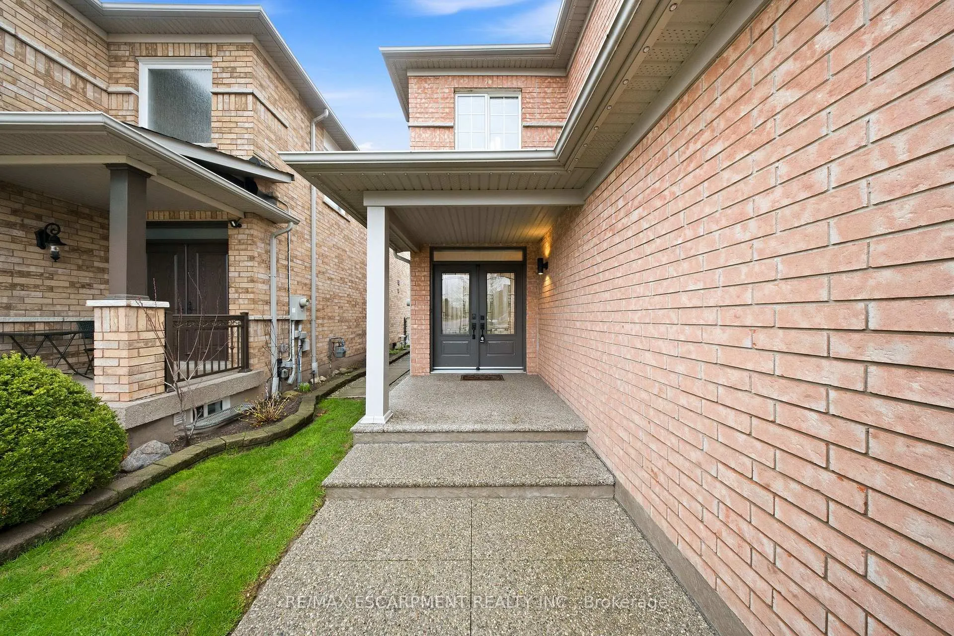 Photo 2 of 3812 Lacman Trail, Mississauga, Churchill Meadows — HOMEH