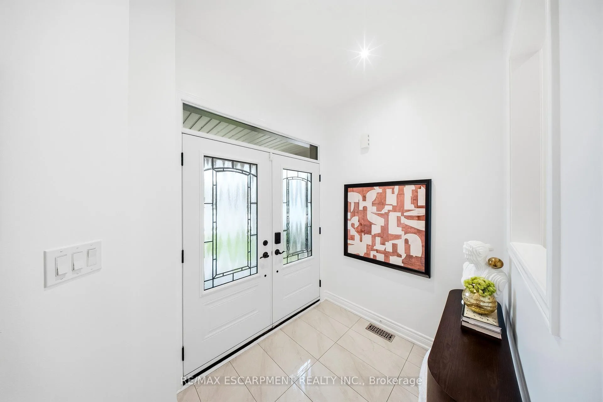 Photo 4 of 3812 Lacman Trail, Mississauga, Churchill Meadows — HOMEH