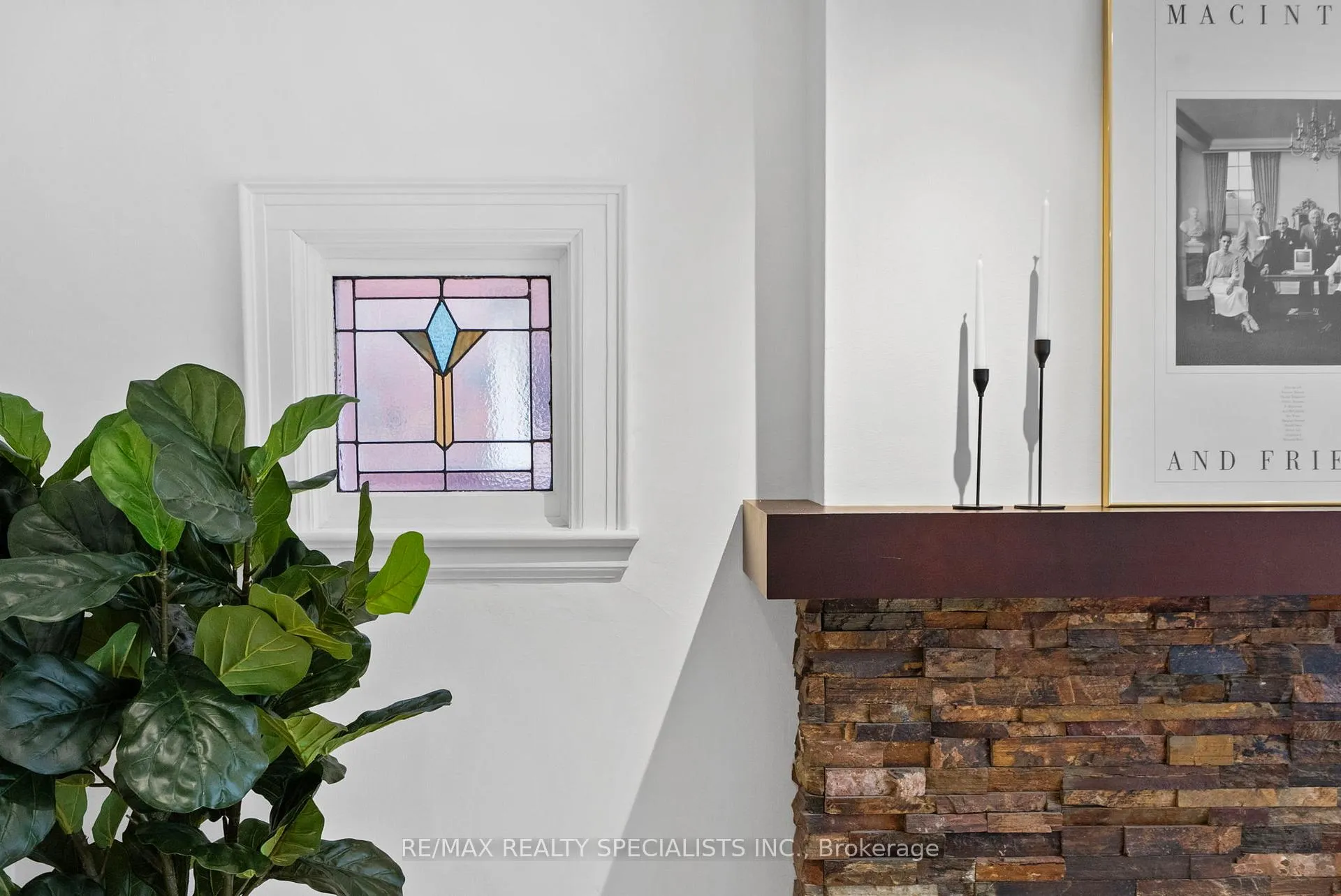 Photo 6 of 18 Dartmouth Crescent, Etobicoke, Mimico — HOMEH