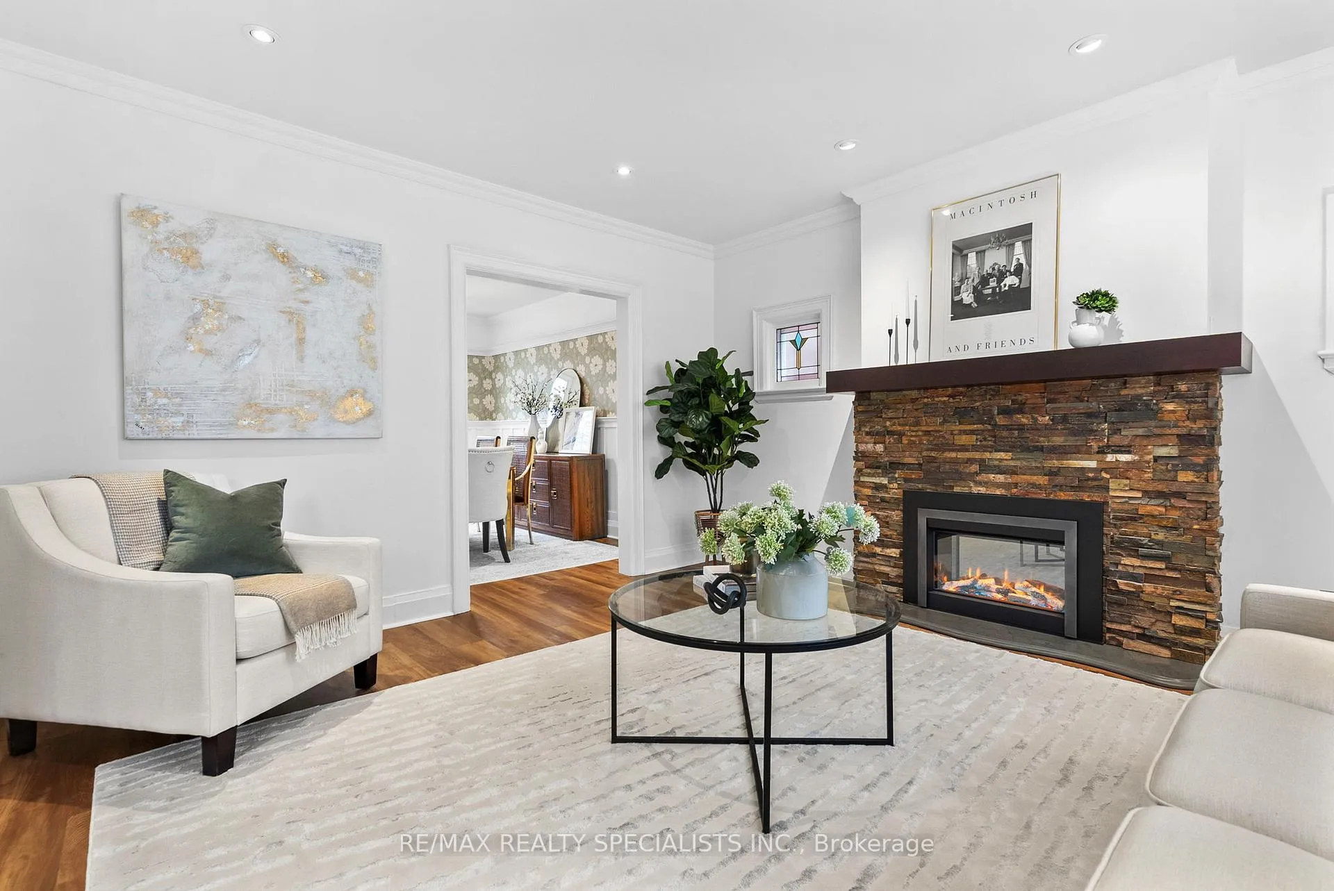 Photo 9 of 18 Dartmouth Crescent, Etobicoke, Mimico — HOMEH