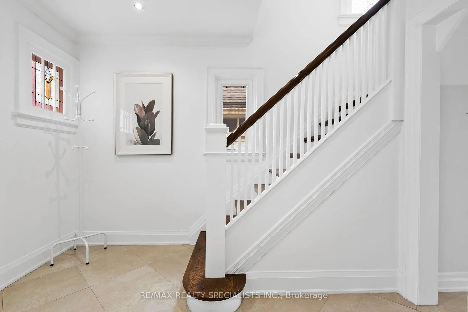 Photo 19 of 18 Dartmouth Crescent, Etobicoke, Mimico — HOMEH