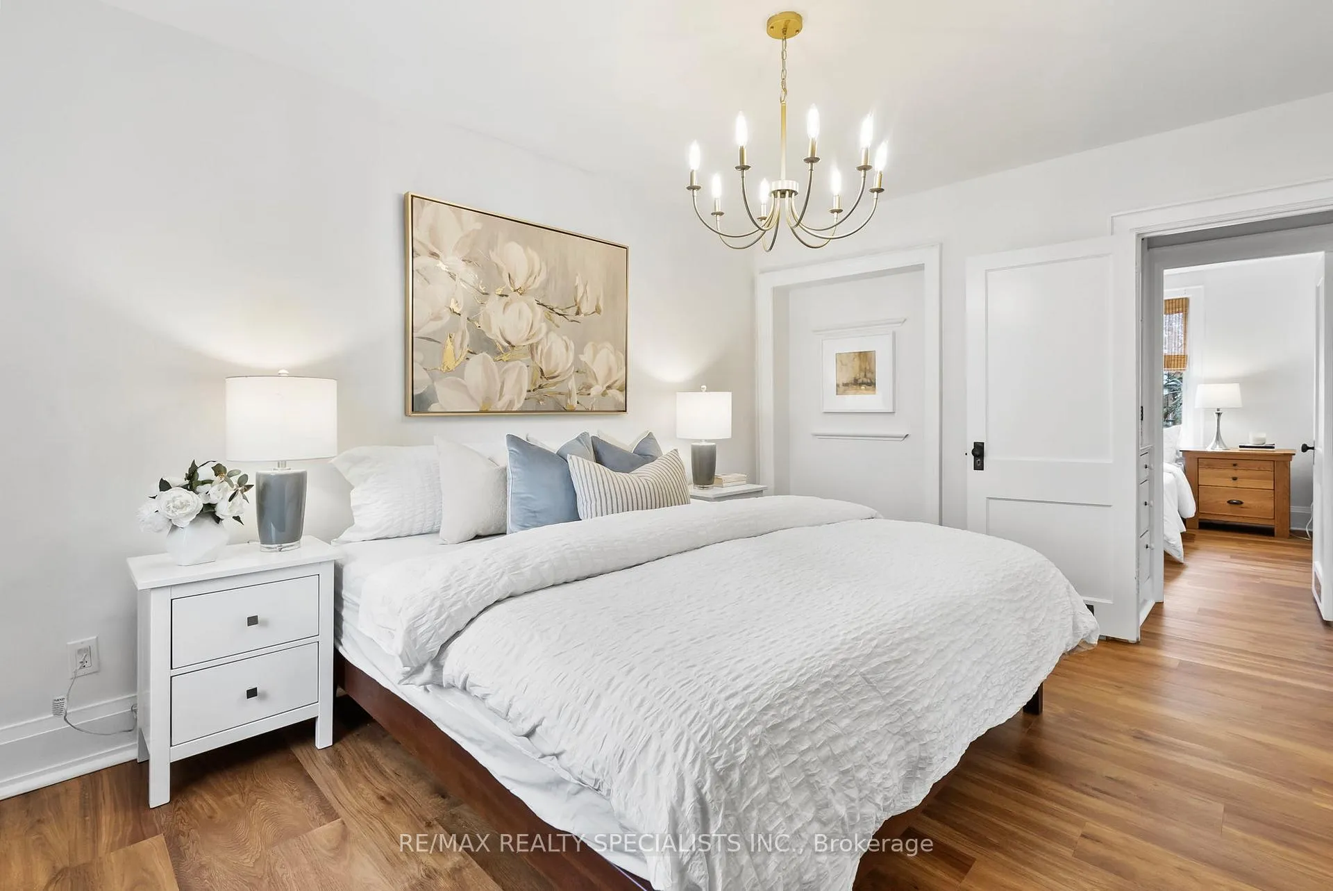 Photo 22 of 18 Dartmouth Crescent, Etobicoke, Mimico — HOMEH