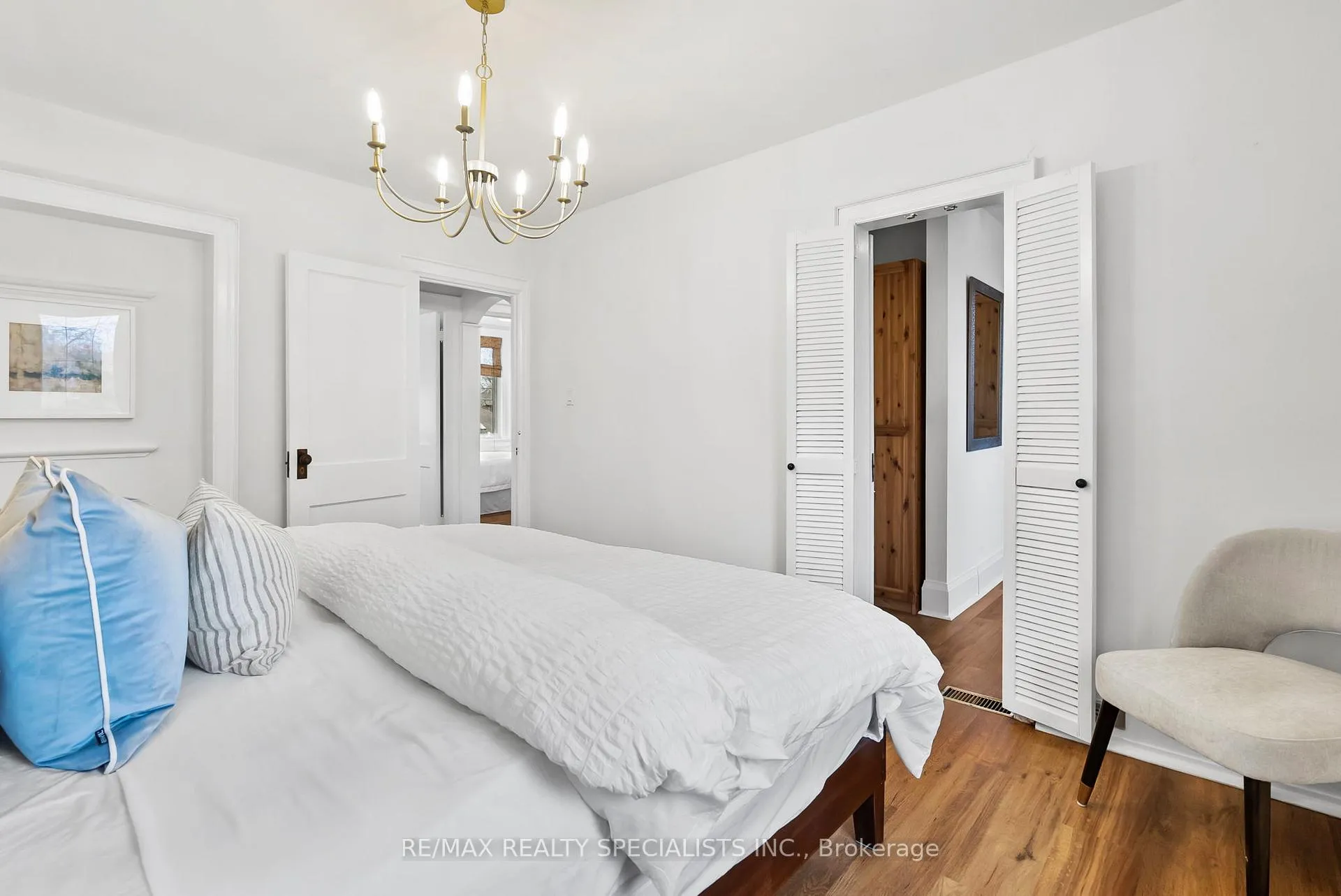 Photo 23 of 18 Dartmouth Crescent, Etobicoke, Mimico — HOMEH