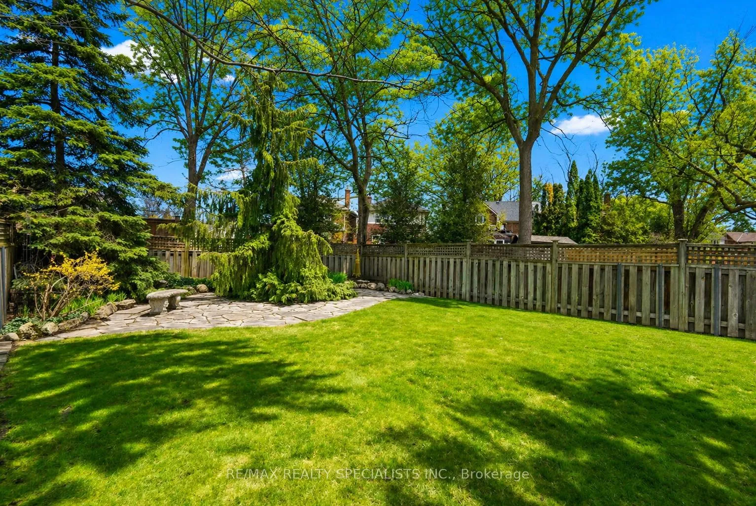 Photo 41 of 18 Dartmouth Crescent, Etobicoke, Mimico — HOMEH