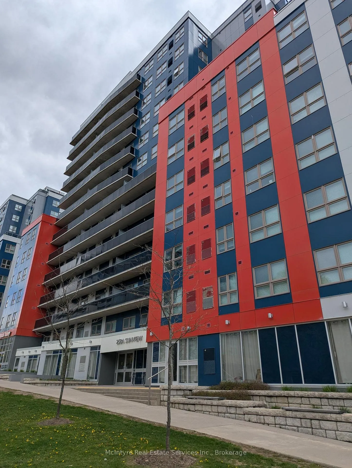 Photo 2 of Unit 155, 258A Sunview Street, Waterloo, Beechwood/University — HOMEH