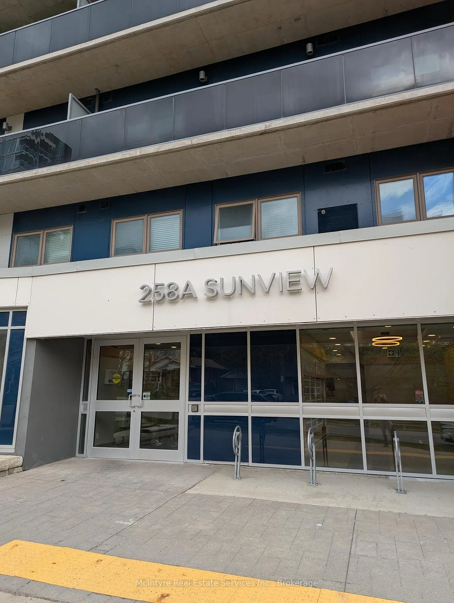 Photo 3 of Unit 155, 258A Sunview Street, Waterloo, Beechwood/University — HOMEH