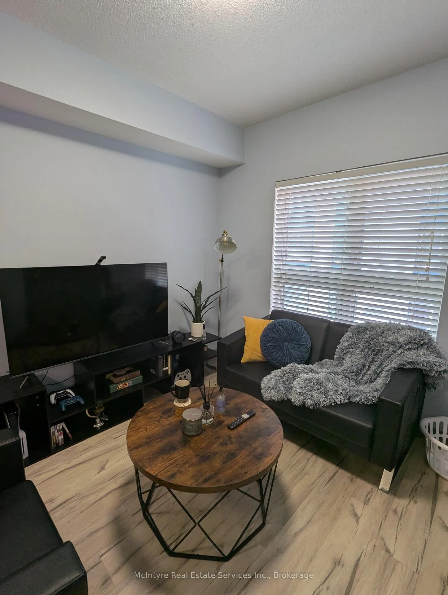 Photo 6 of Unit 155, 258A Sunview Street, Waterloo, Beechwood/University — HOMEH