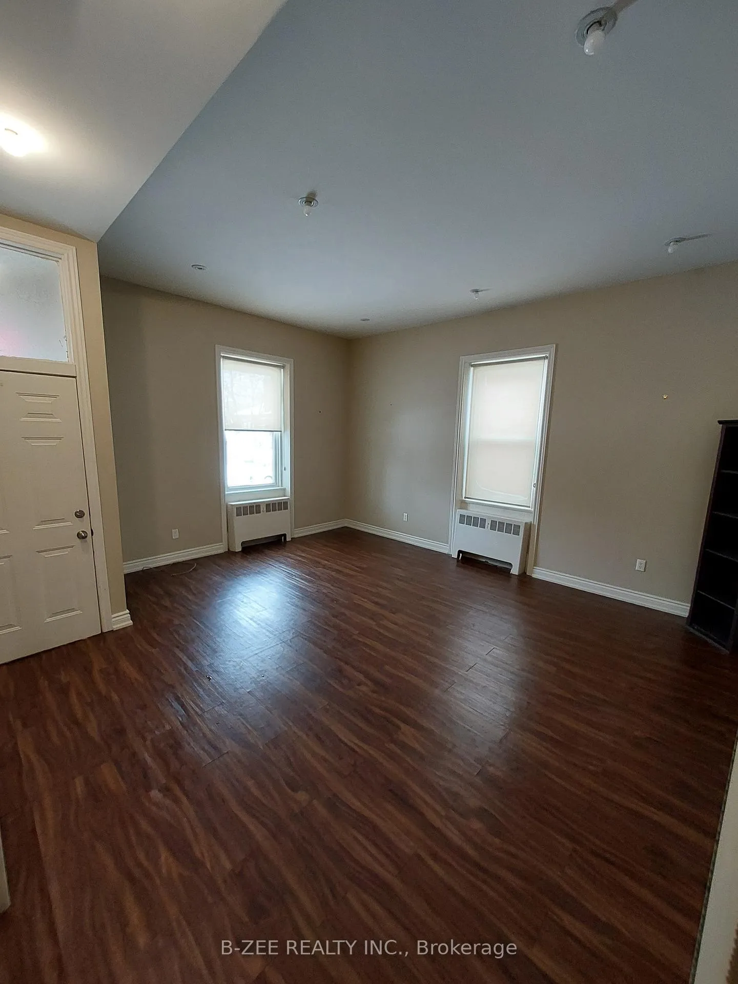 Photo 2 of Unit 24, 22 First Avenue, Orangeville — HOMEH