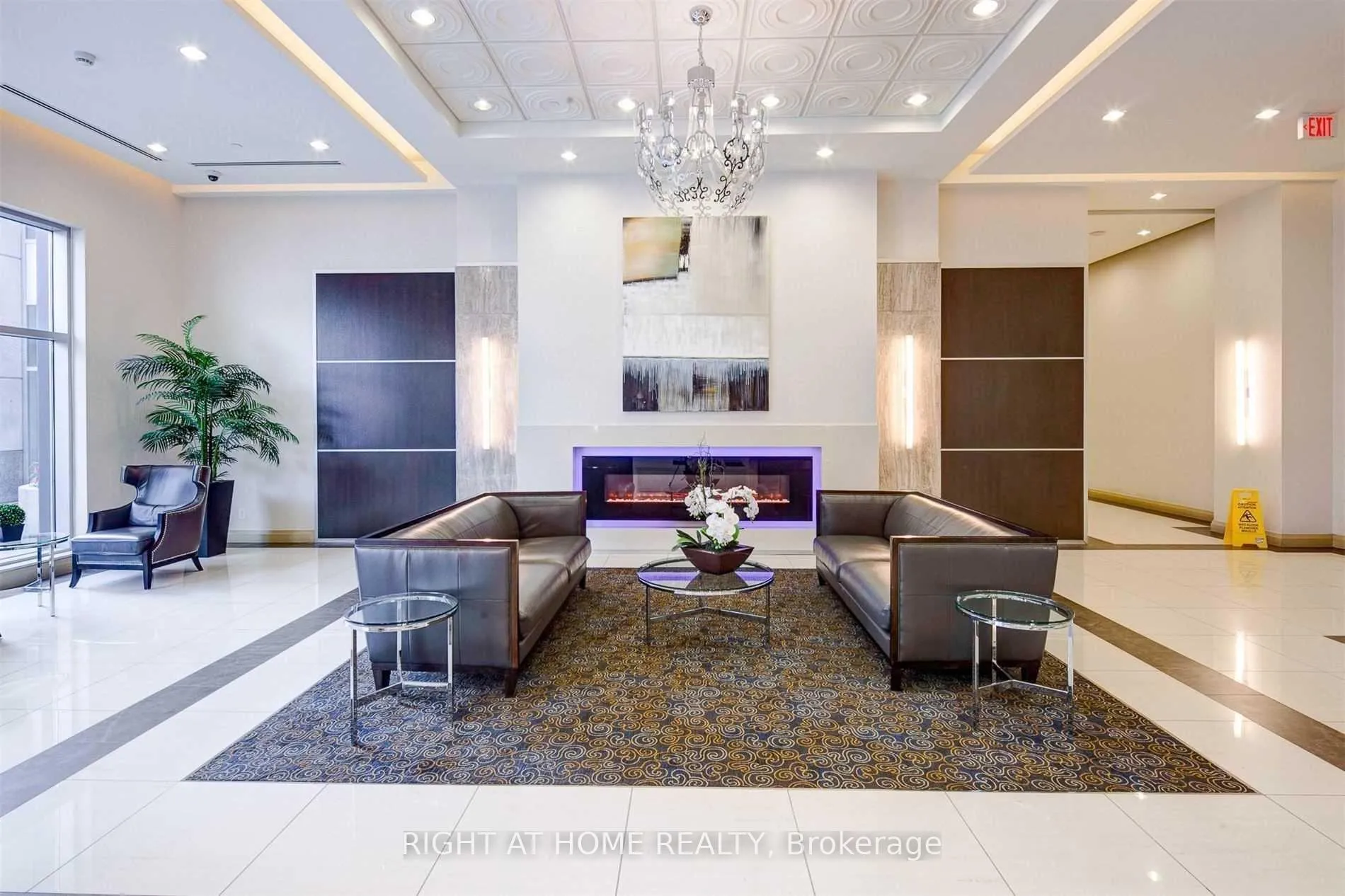 Photo 1 of Unit 631, 7165 Yonge Street E, Markham, Thornhill — HOMEH