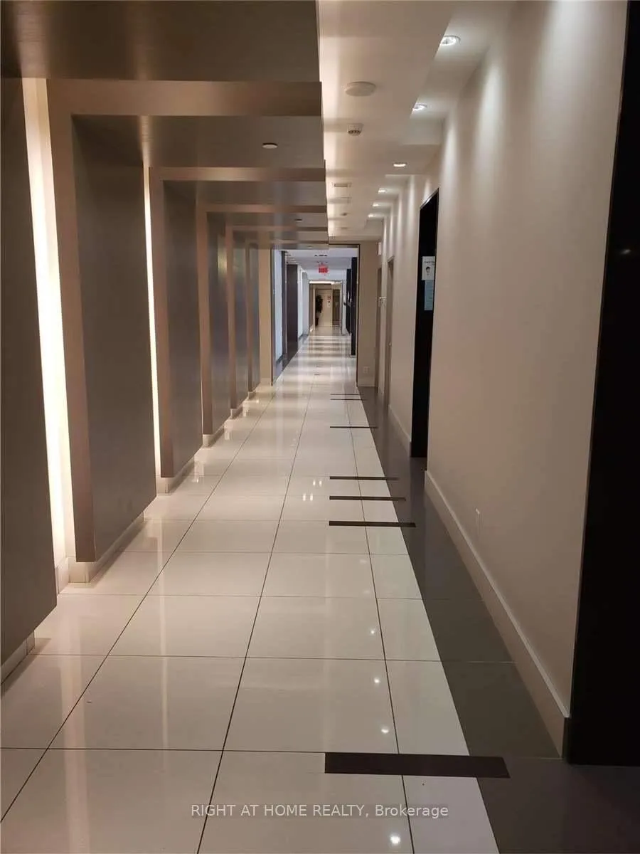 Photo 2 of Unit 631, 7165 Yonge Street E, Markham, Thornhill — HOMEH