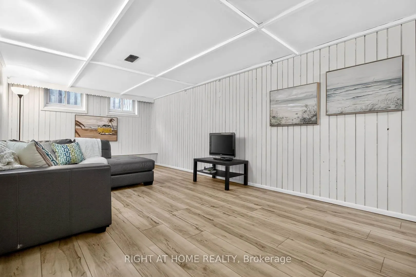 Photo 19 of 874 Francis Road, Burlington, LaSalle — HOMEH