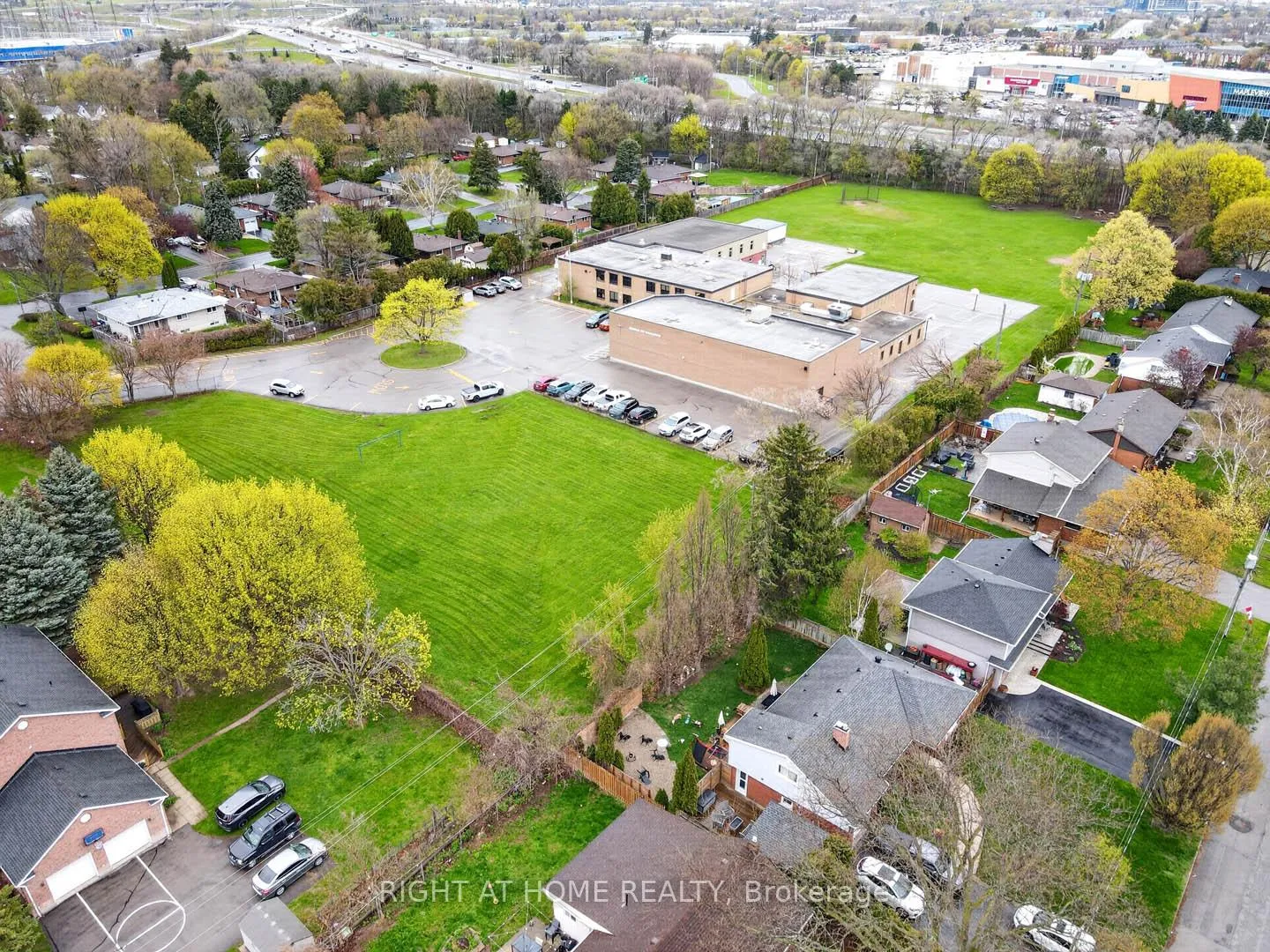 Photo 37 of 874 Francis Road, Burlington, LaSalle — HOMEH