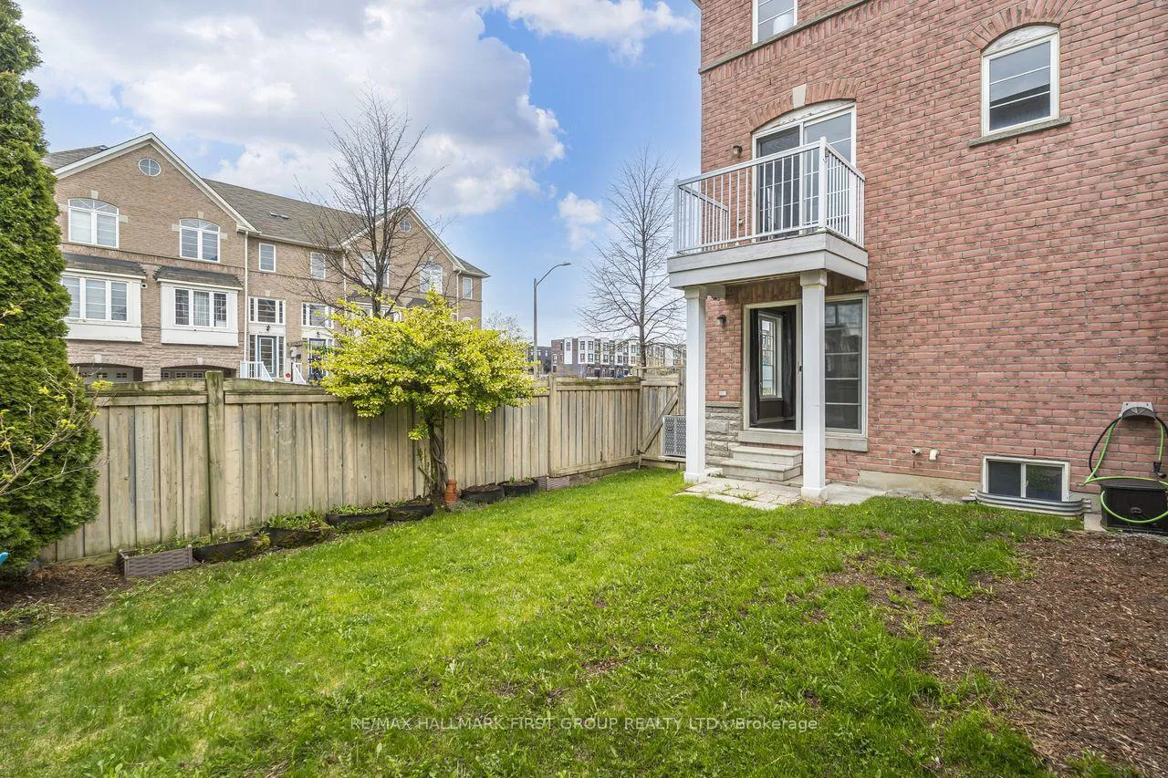 Photo 9 of 1 Webbford Street, Ajax, South West — HOMEH