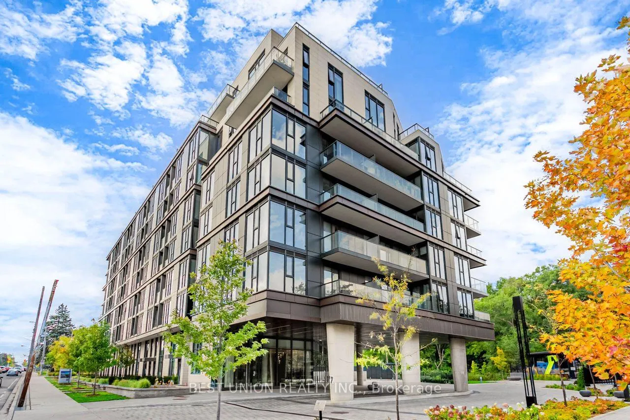 Front of Unit 516, 250 Lawrence Avenue W