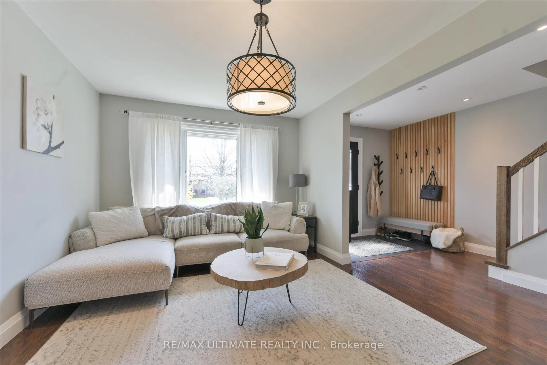 Photo 9 of 81 Andrea Road, Ajax, South East — HOMEH