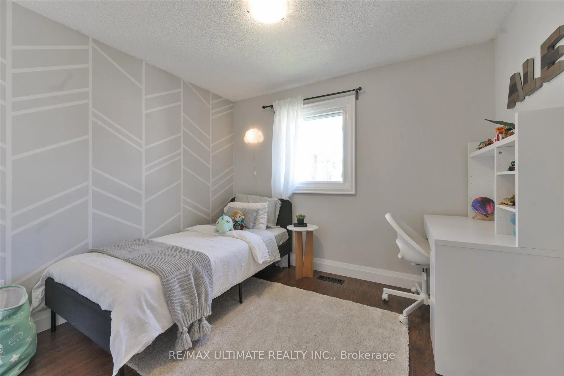 Photo 25 of 81 Andrea Road, Ajax, South East — HOMEH