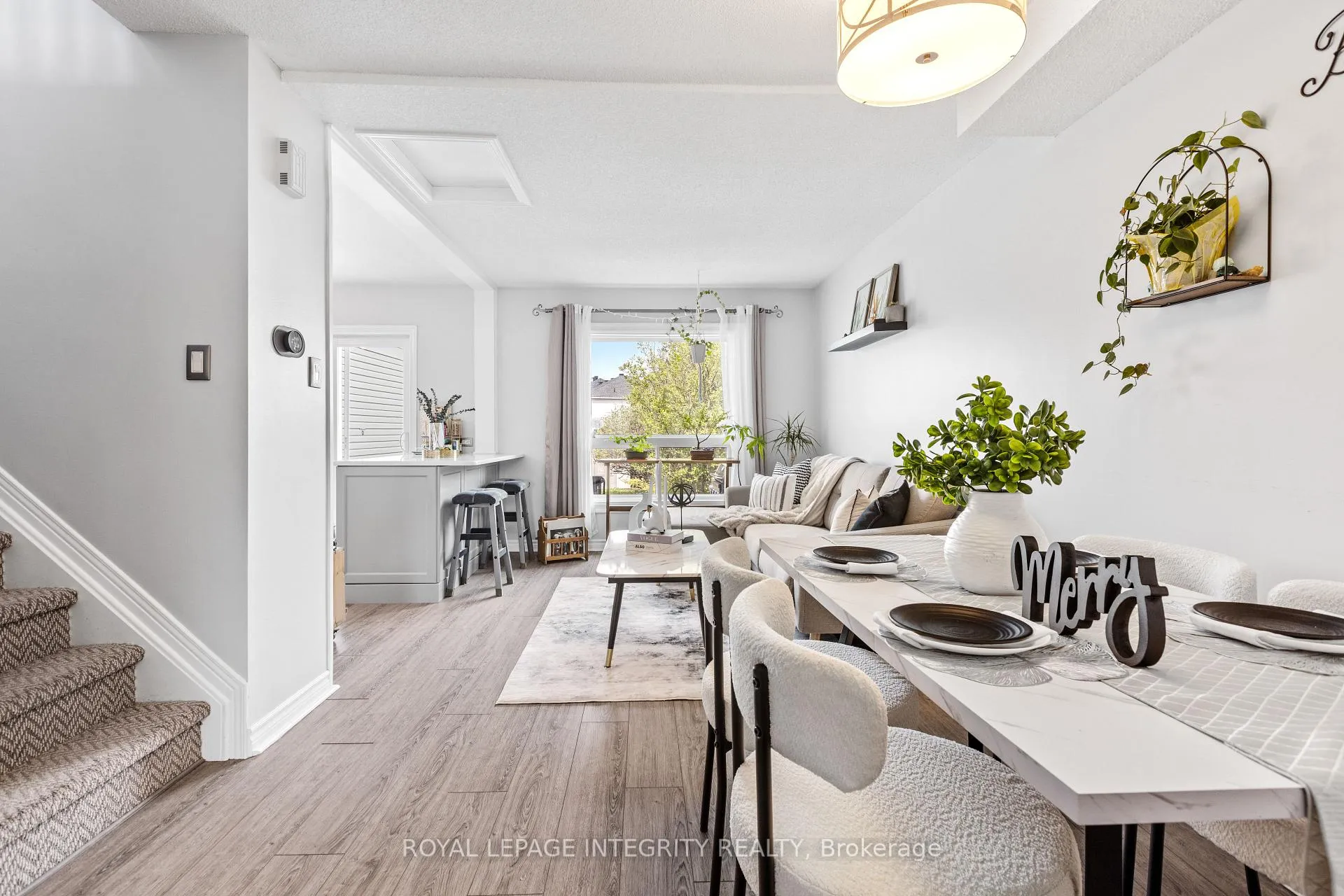 Photo 8 of 1483 Launay Avenue, Ottawa, Fallingbrook/Pineridge — HOMEH