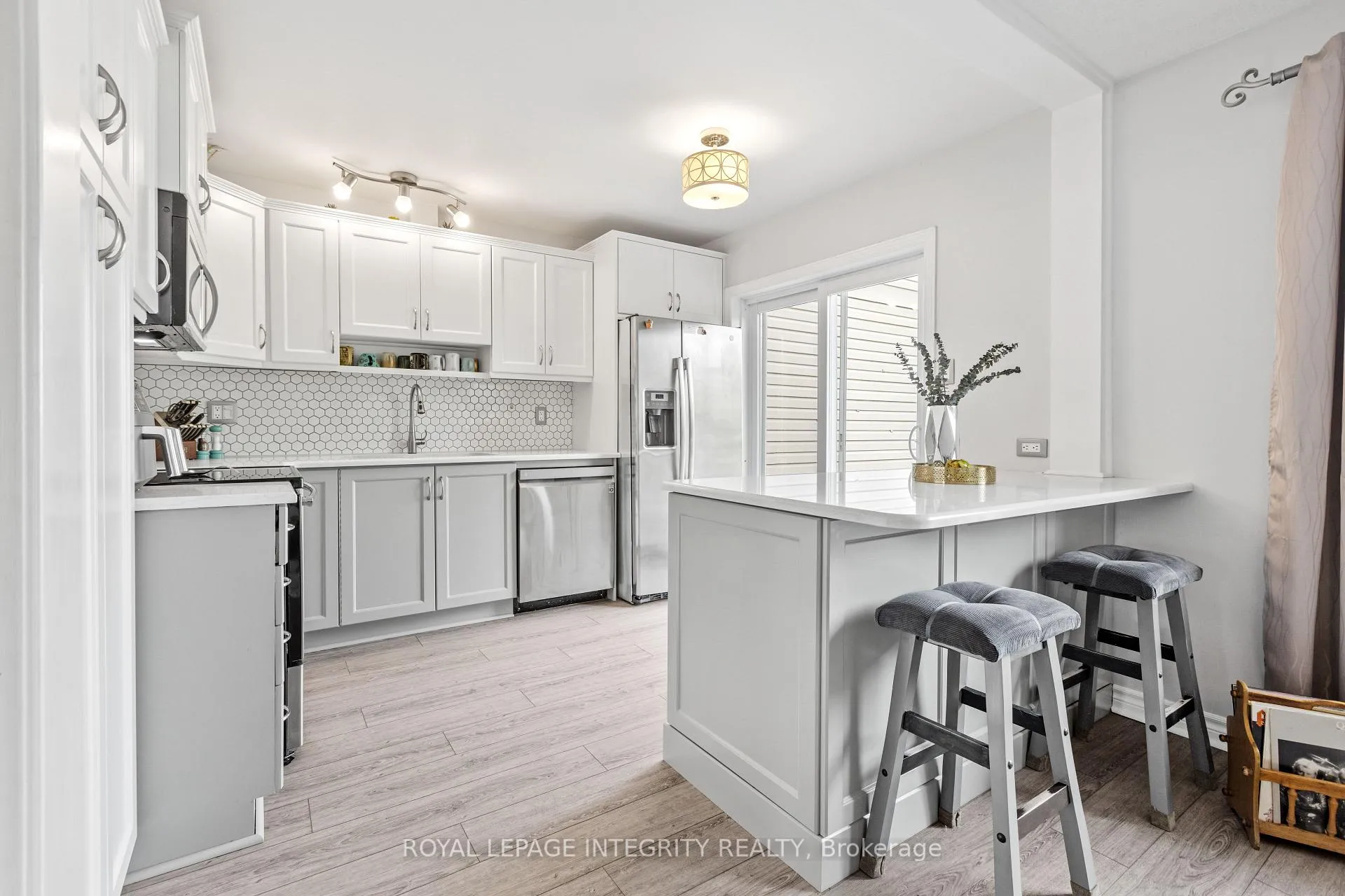 Photo 10 of 1483 Launay Avenue, Ottawa, Fallingbrook/Pineridge — HOMEH