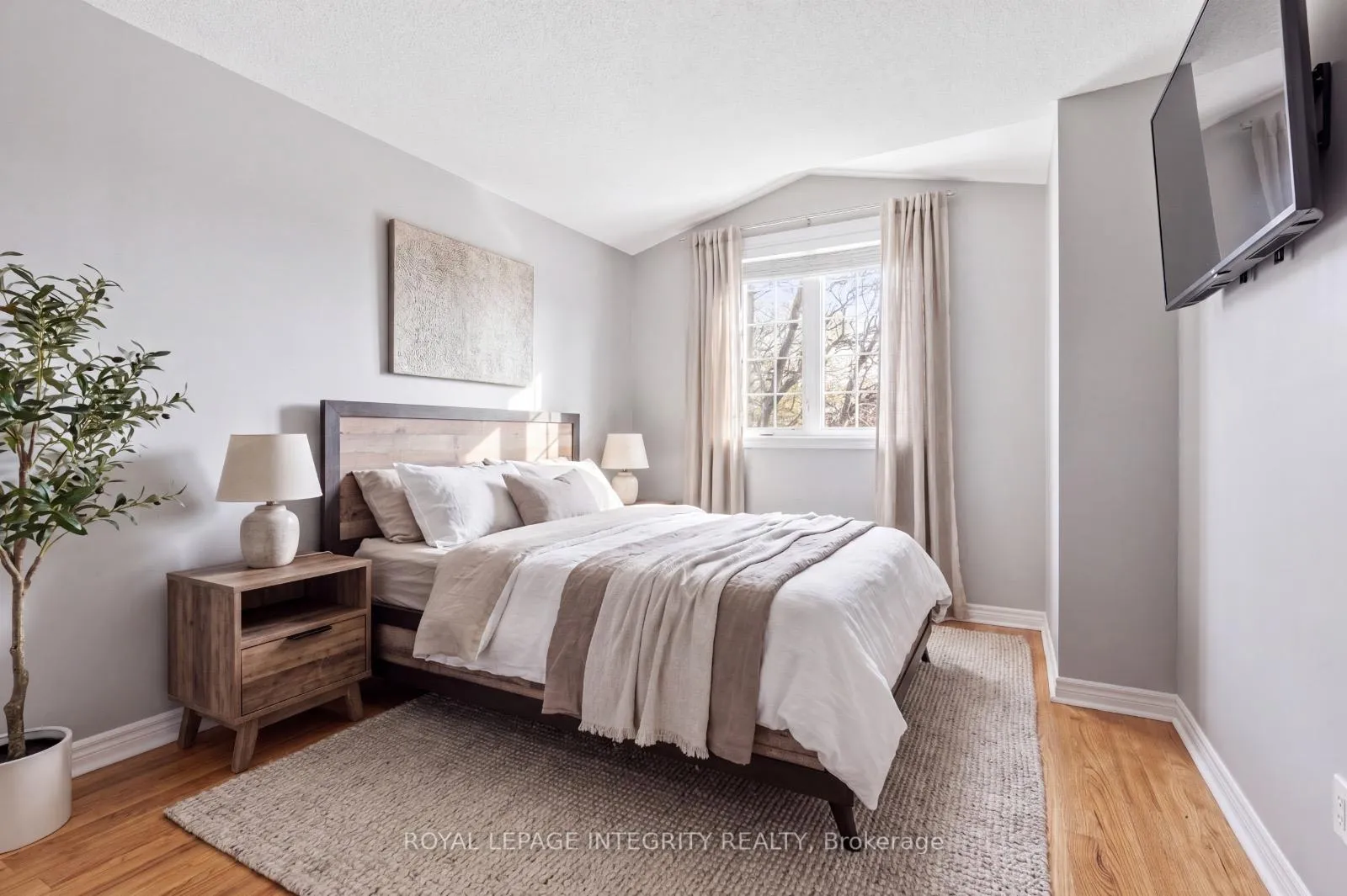 Photo 16 of 1483 Launay Avenue, Ottawa, Fallingbrook/Pineridge — HOMEH