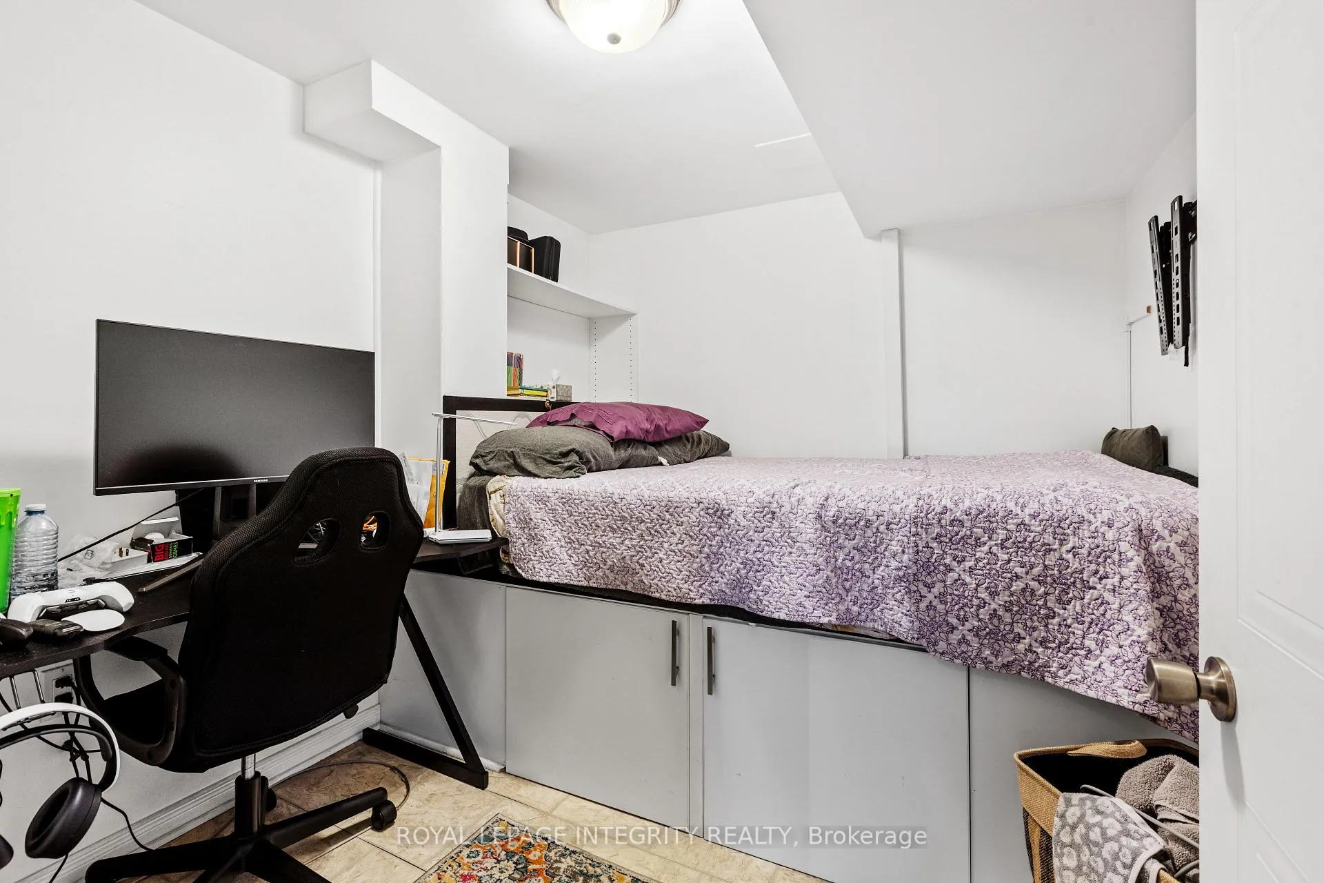 Photo 23 of 1483 Launay Avenue, Ottawa, Fallingbrook/Pineridge — HOMEH