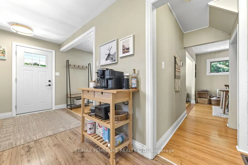 Photo 10 of 325 Chamberlain Street, Pembroke — HOMEH
