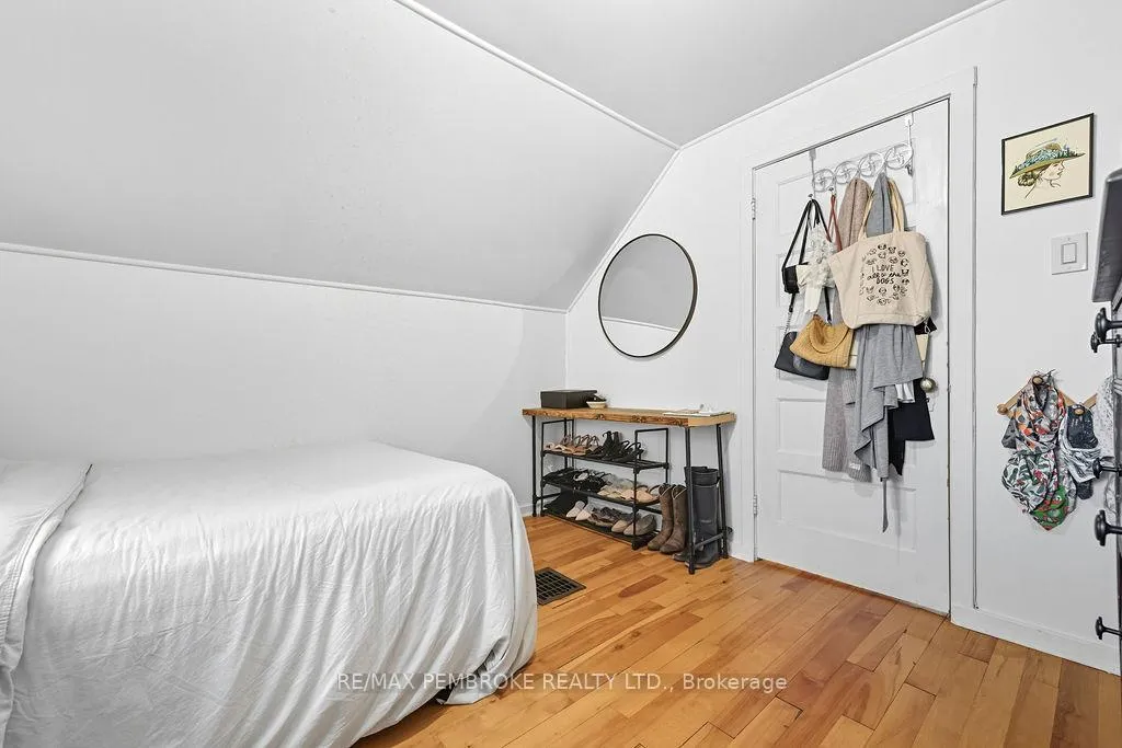 Photo 23 of 325 Chamberlain Street, Pembroke — HOMEH