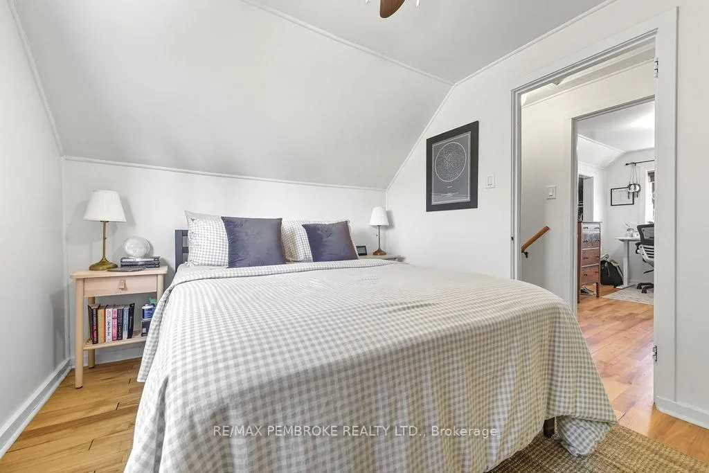 Photo 26 of 325 Chamberlain Street, Pembroke — HOMEH