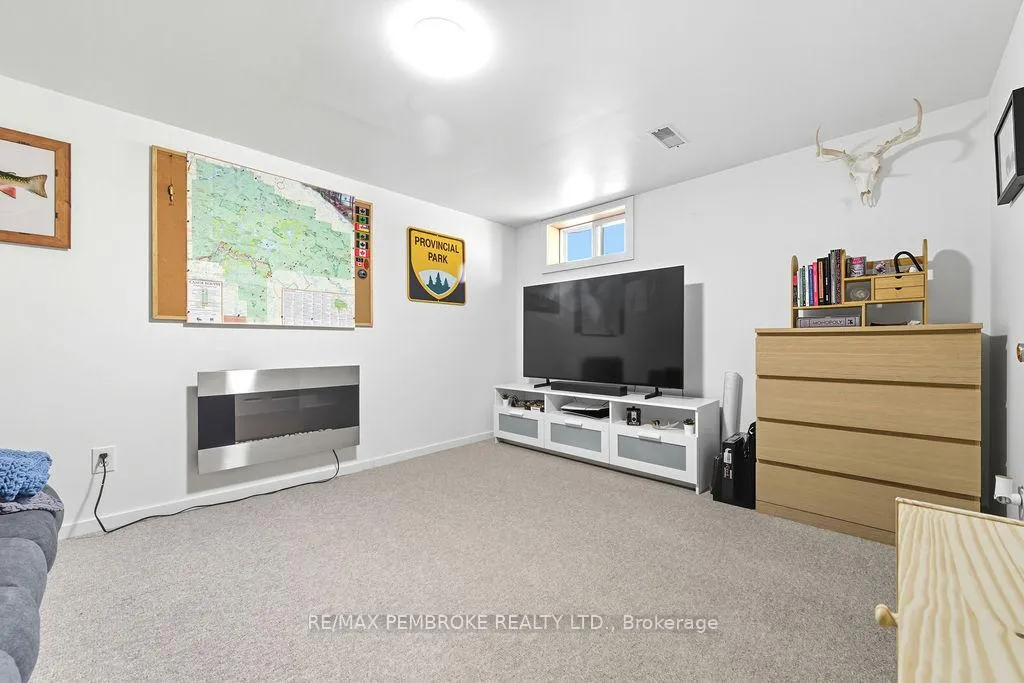 Photo 30 of 325 Chamberlain Street, Pembroke — HOMEH